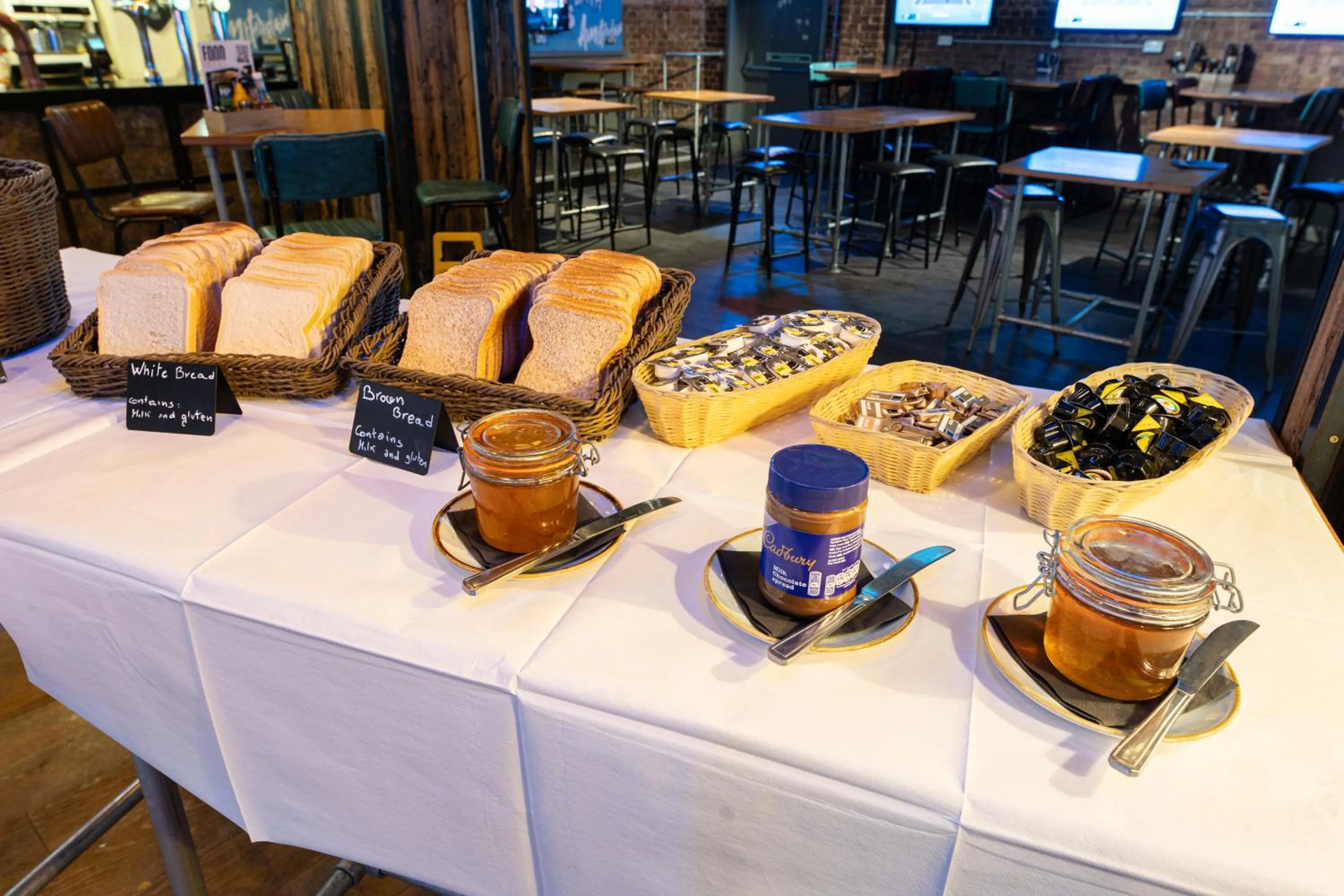 Breakfast in St Christopher's Inn Hammersmith