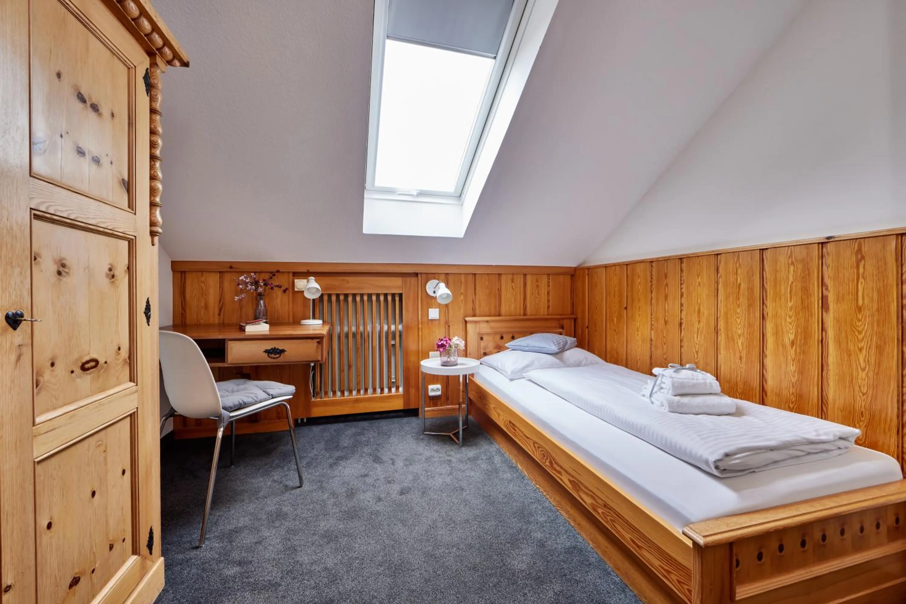 Bedroom, Bed in Hotel Alter Wirth