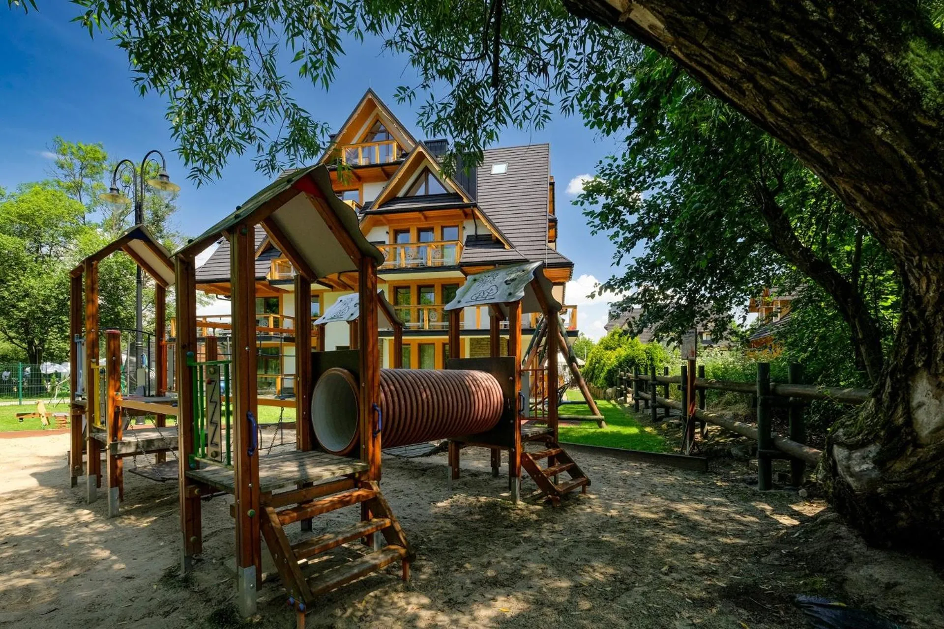 Children play ground in Aparthotel Góralski Spa & Restaurant