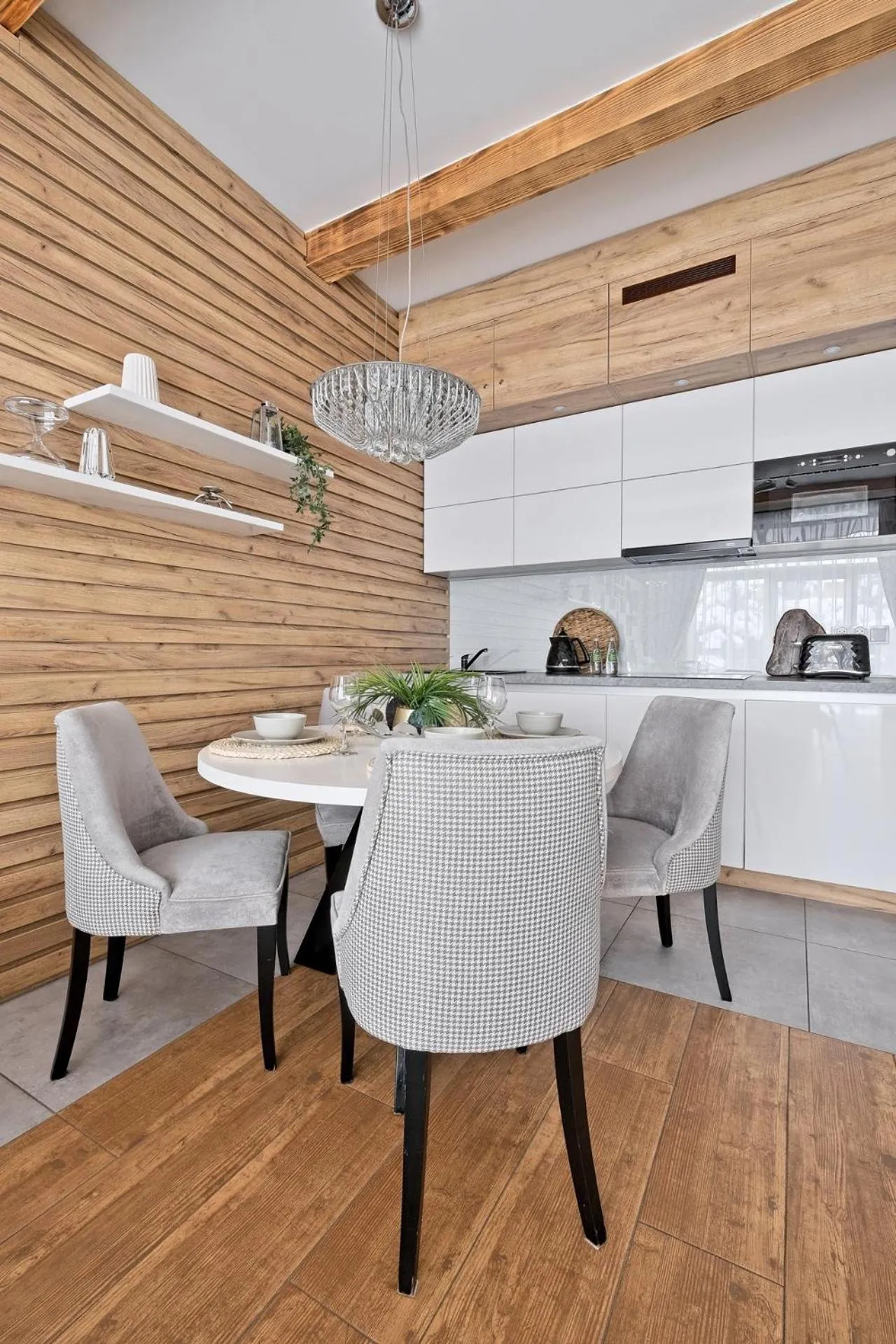 Kitchen or kitchenette in Aparthotel Góralski Spa & Restaurant
