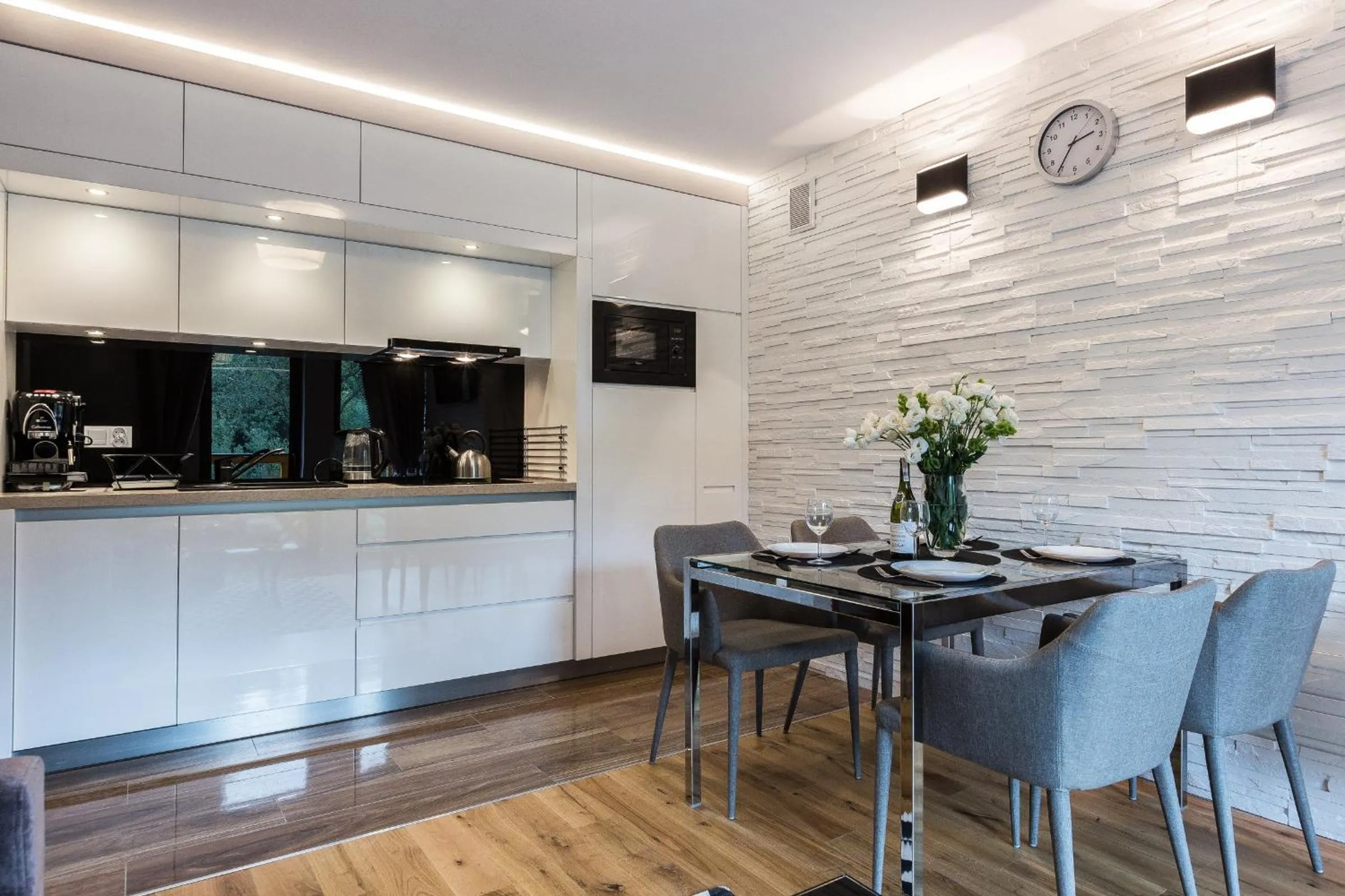 Kitchen or kitchenette in Aparthotel Góralski Spa & Restaurant