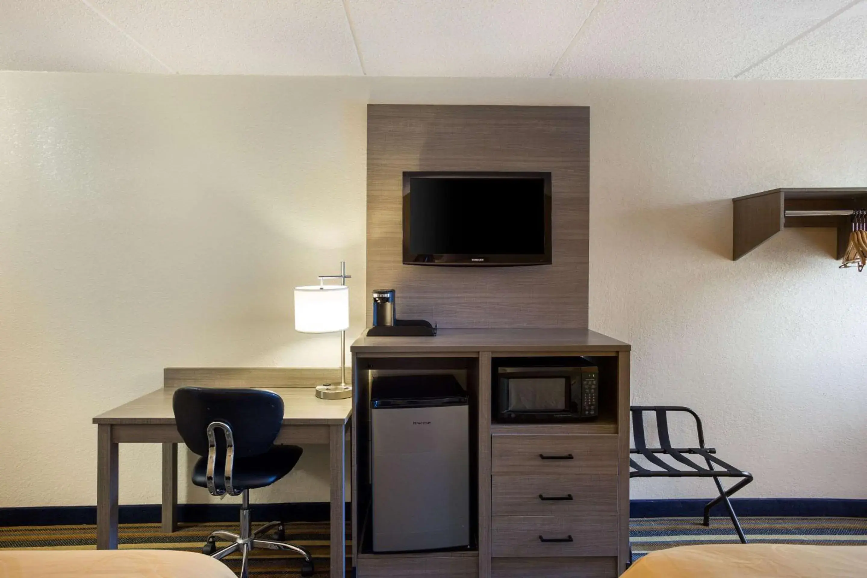 Bedroom in Quality Inn Albany Colonie Bedroom in Quality Inn Albany Colonie