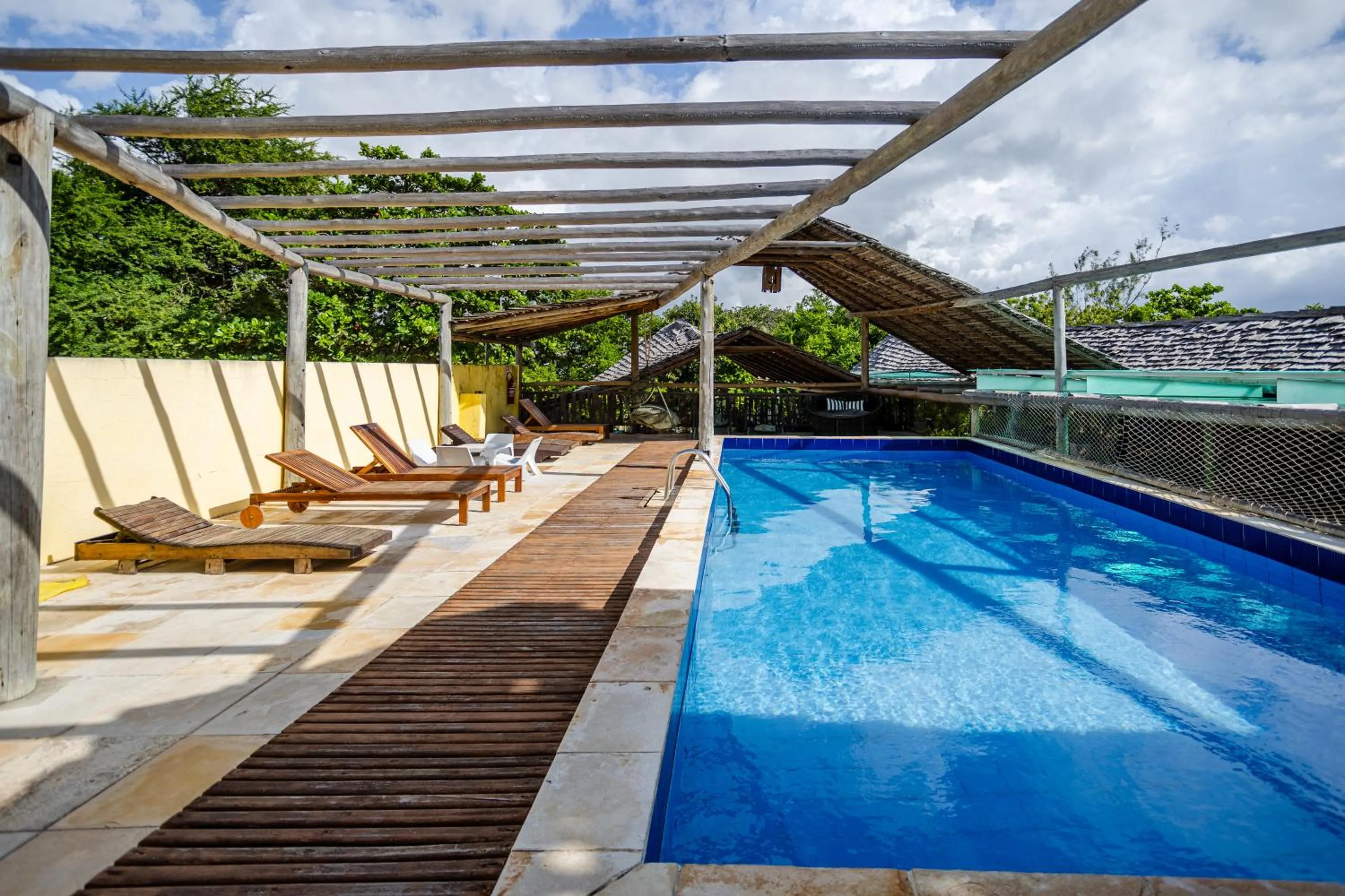 Swimming pool in Jeri Village Hotel