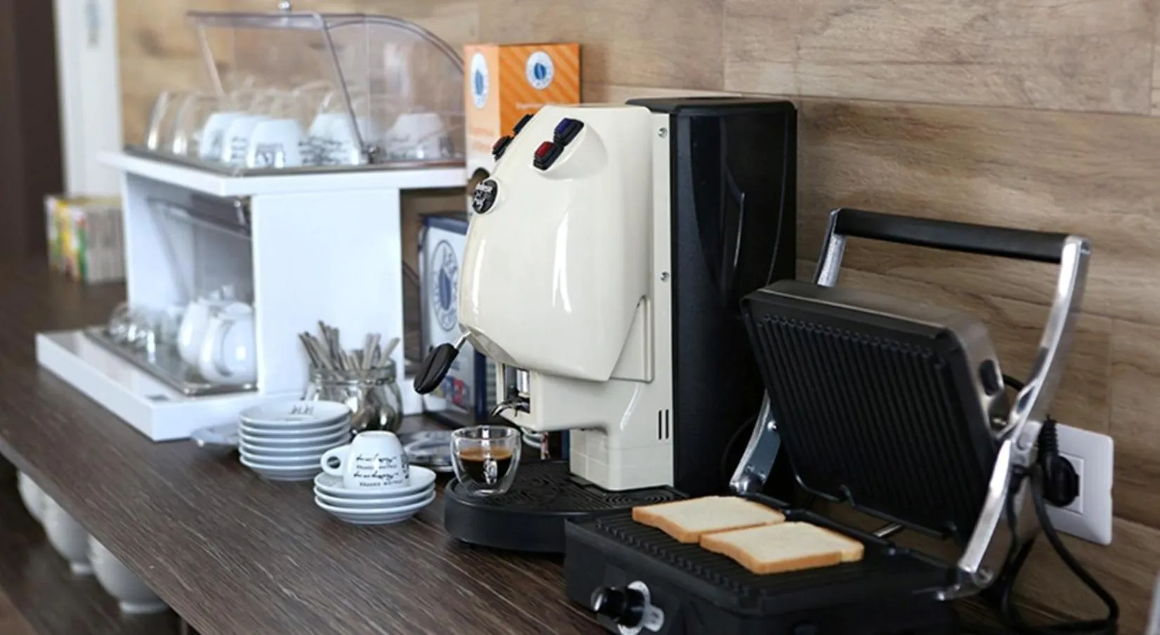 Coffee/tea facilities in Dimora Diamante