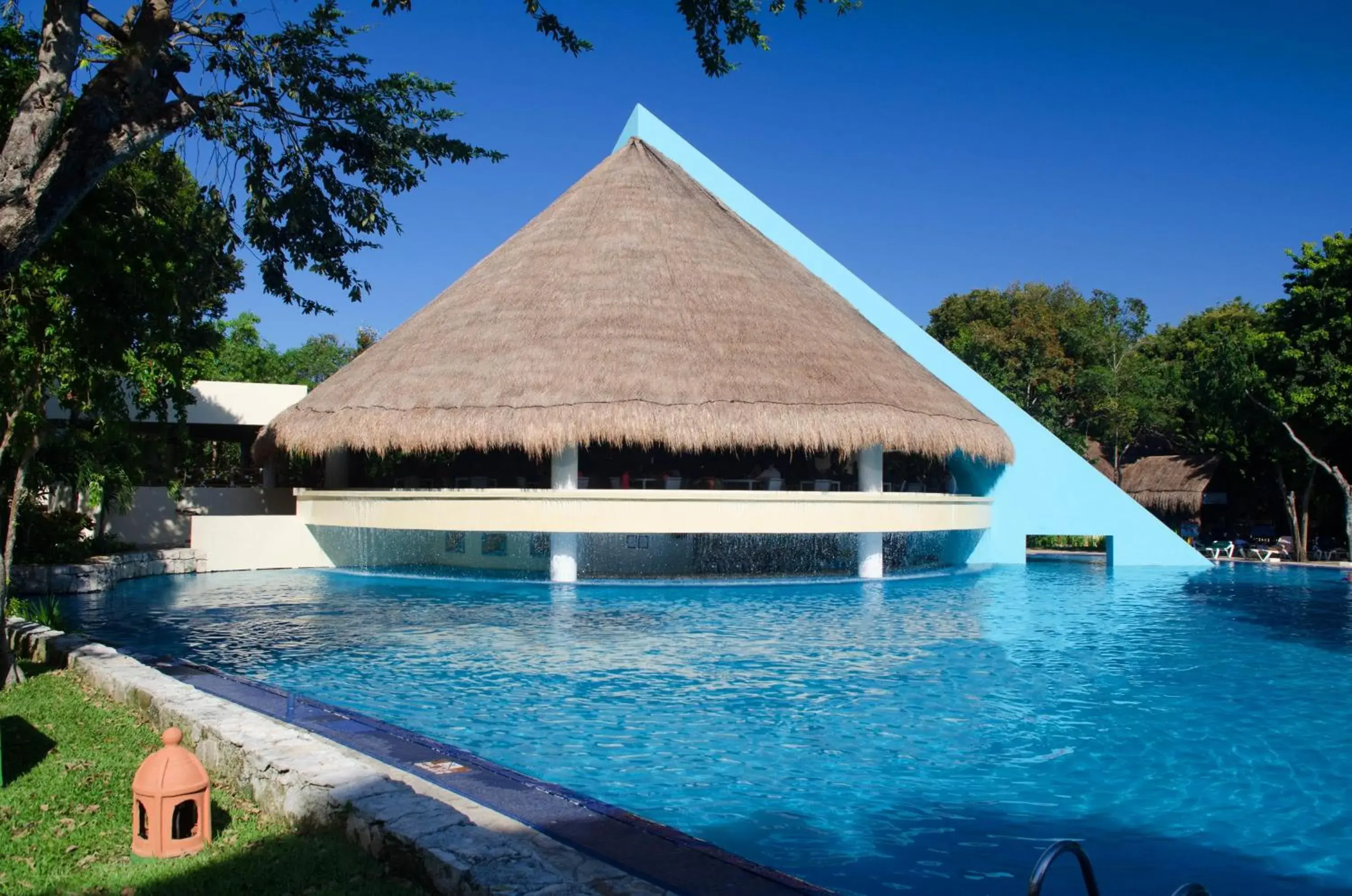 Lounge or bar in Occidental at Xcaret Destination - All Inclusive Lounge or bar in Occidental at Xcaret Destination - All Inclusive