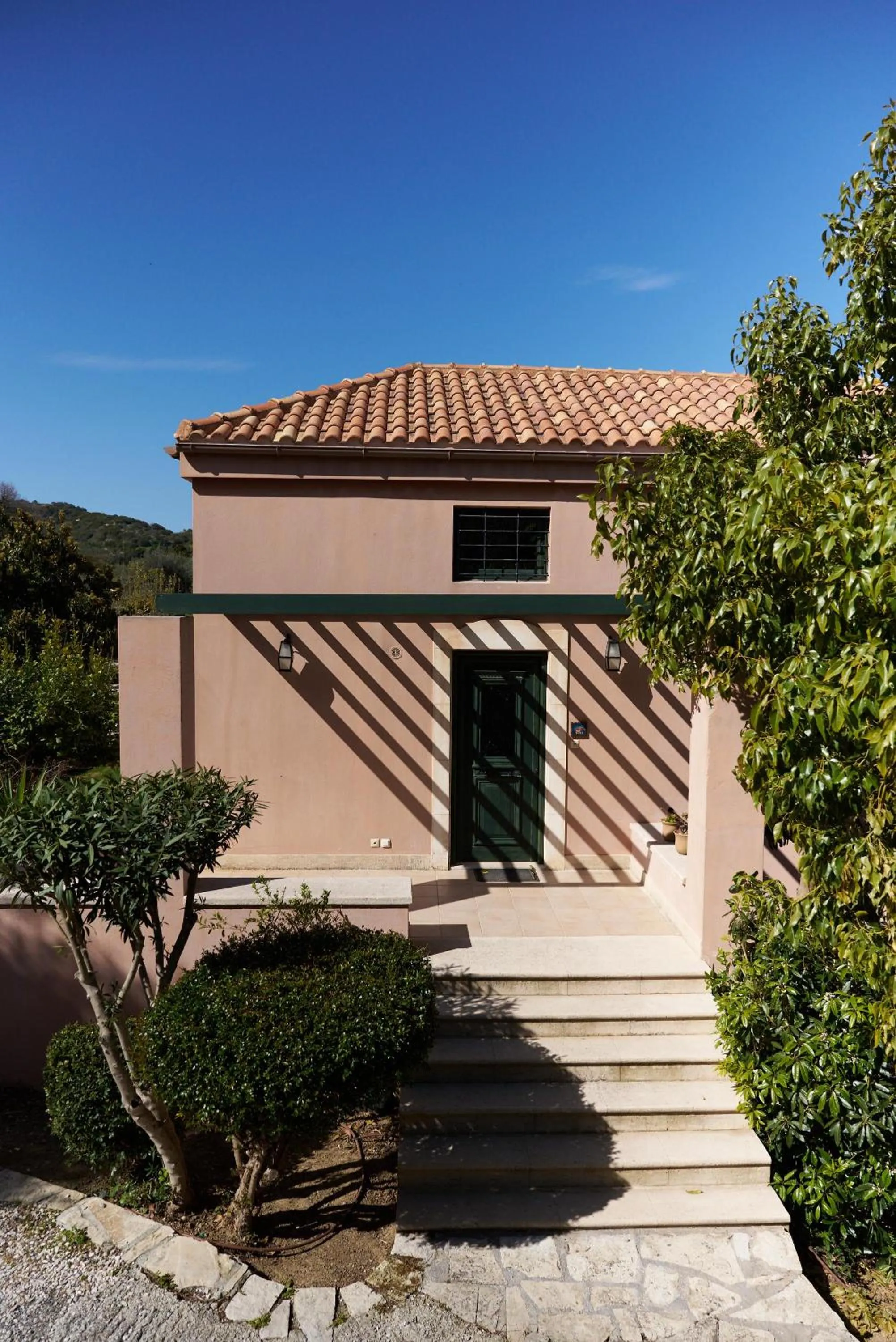 Photo of the whole room in Eliathos Hillside Retreat