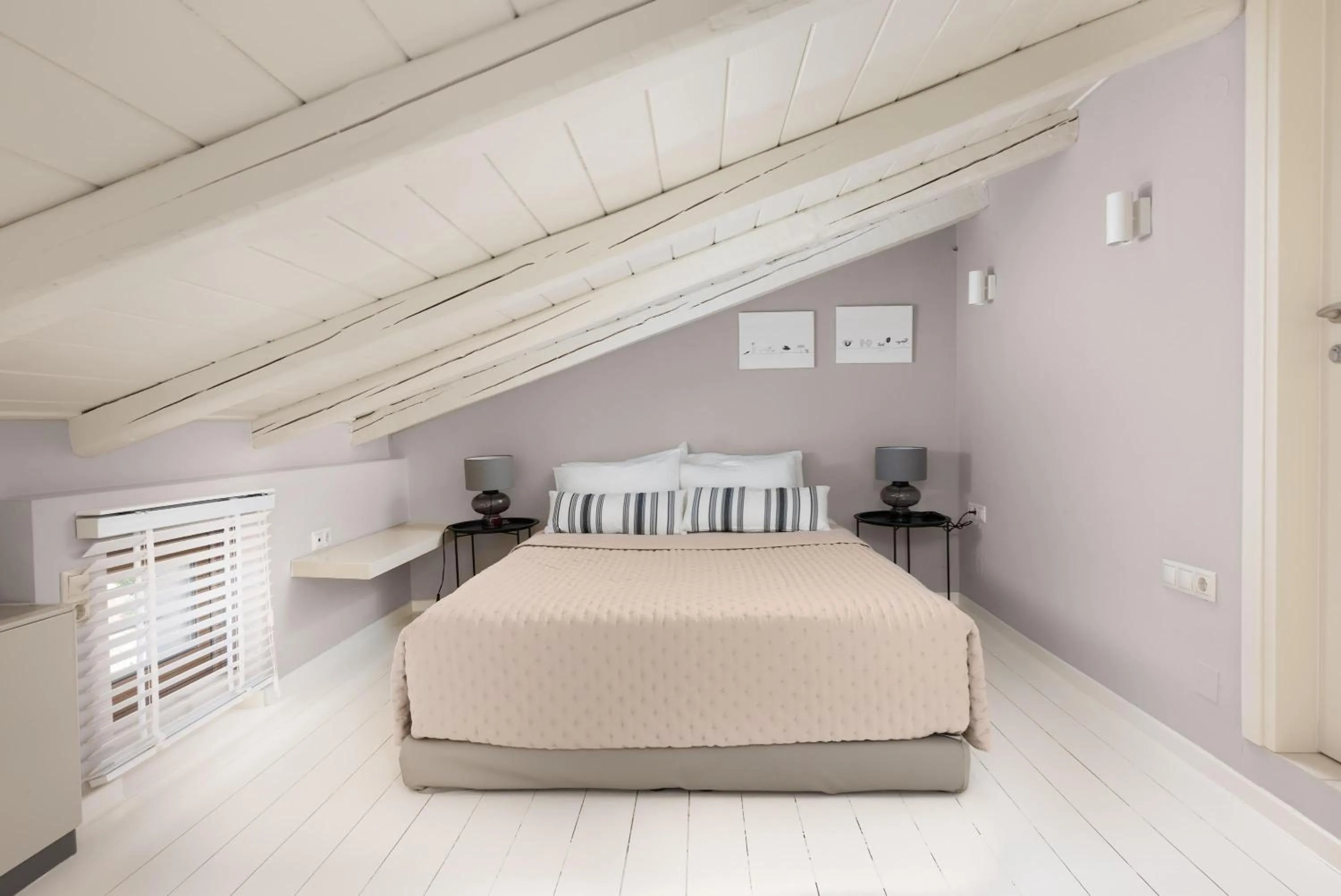 Photo of the whole room, Bed in Eliathos Hillside Retreat