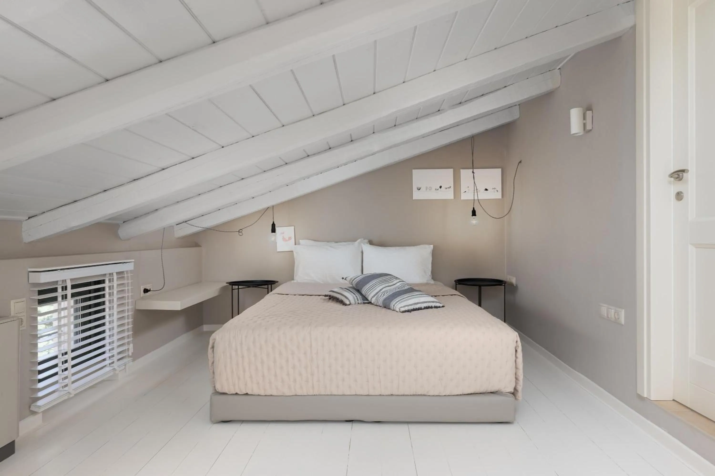 Photo of the whole room, Bed in Eliathos Hillside Retreat