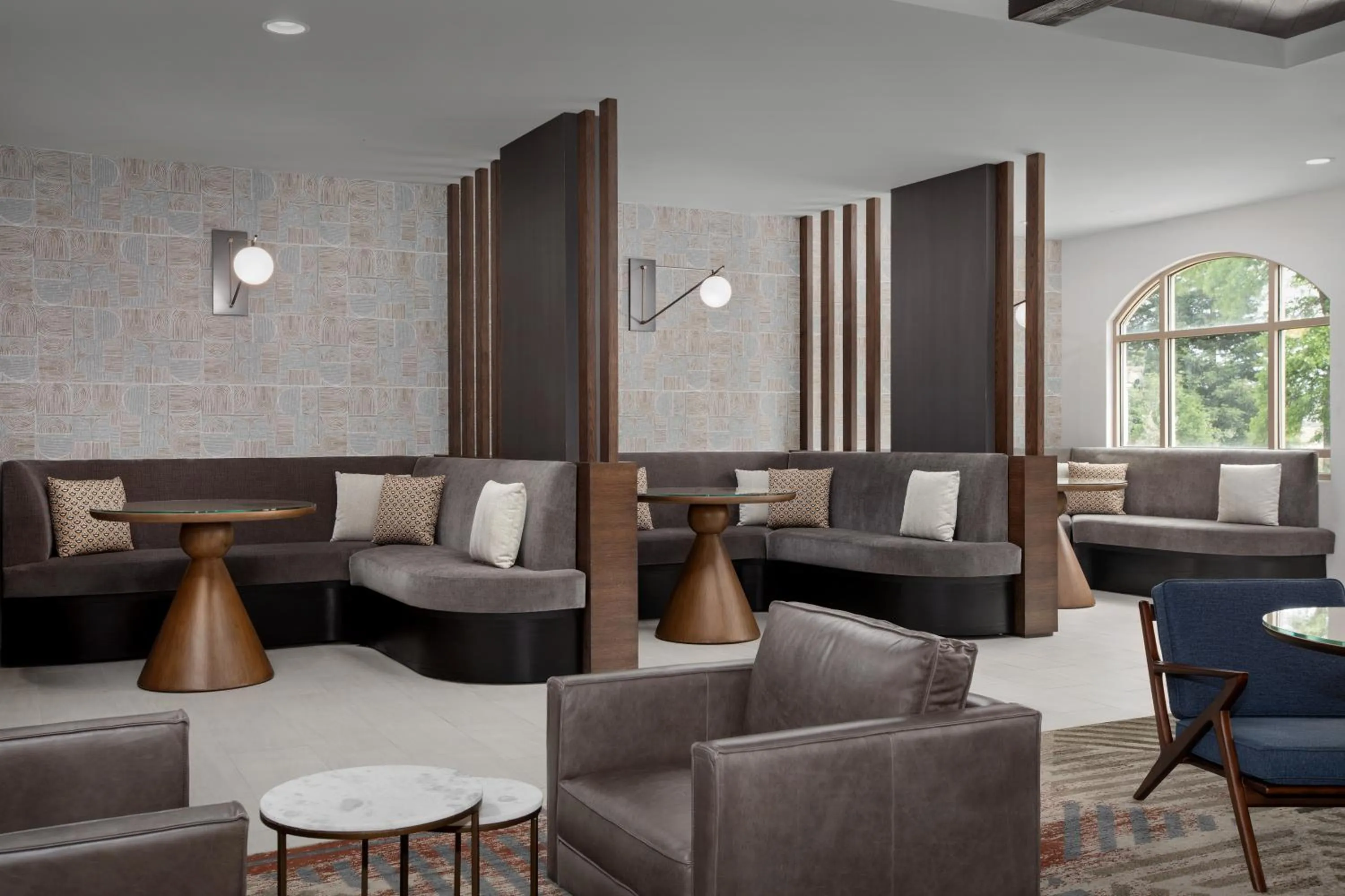 Restaurant/places to eat in Courtyard by Marriott Paso Robles