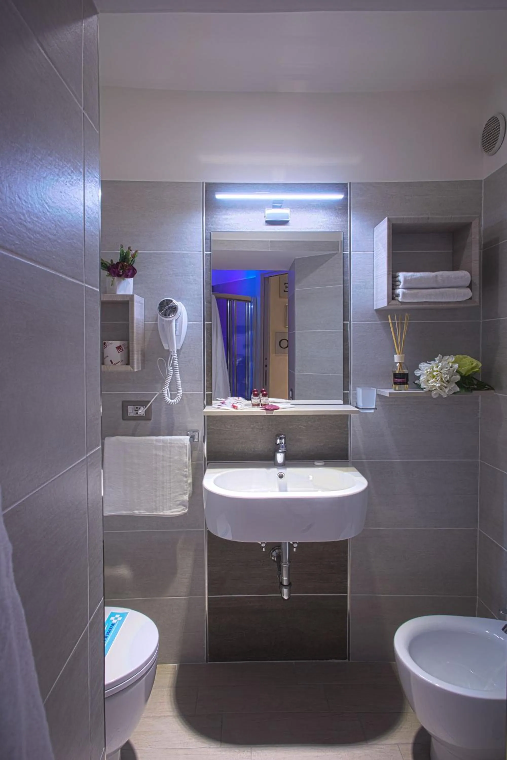 Bathroom in Hotel Marcantonio