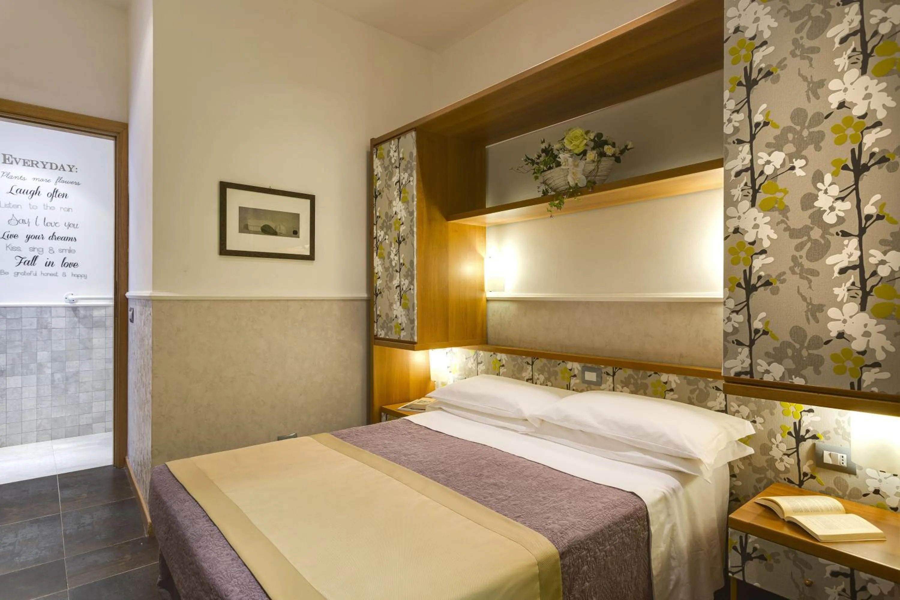 Bedroom, Bed in Hotel Marcantonio