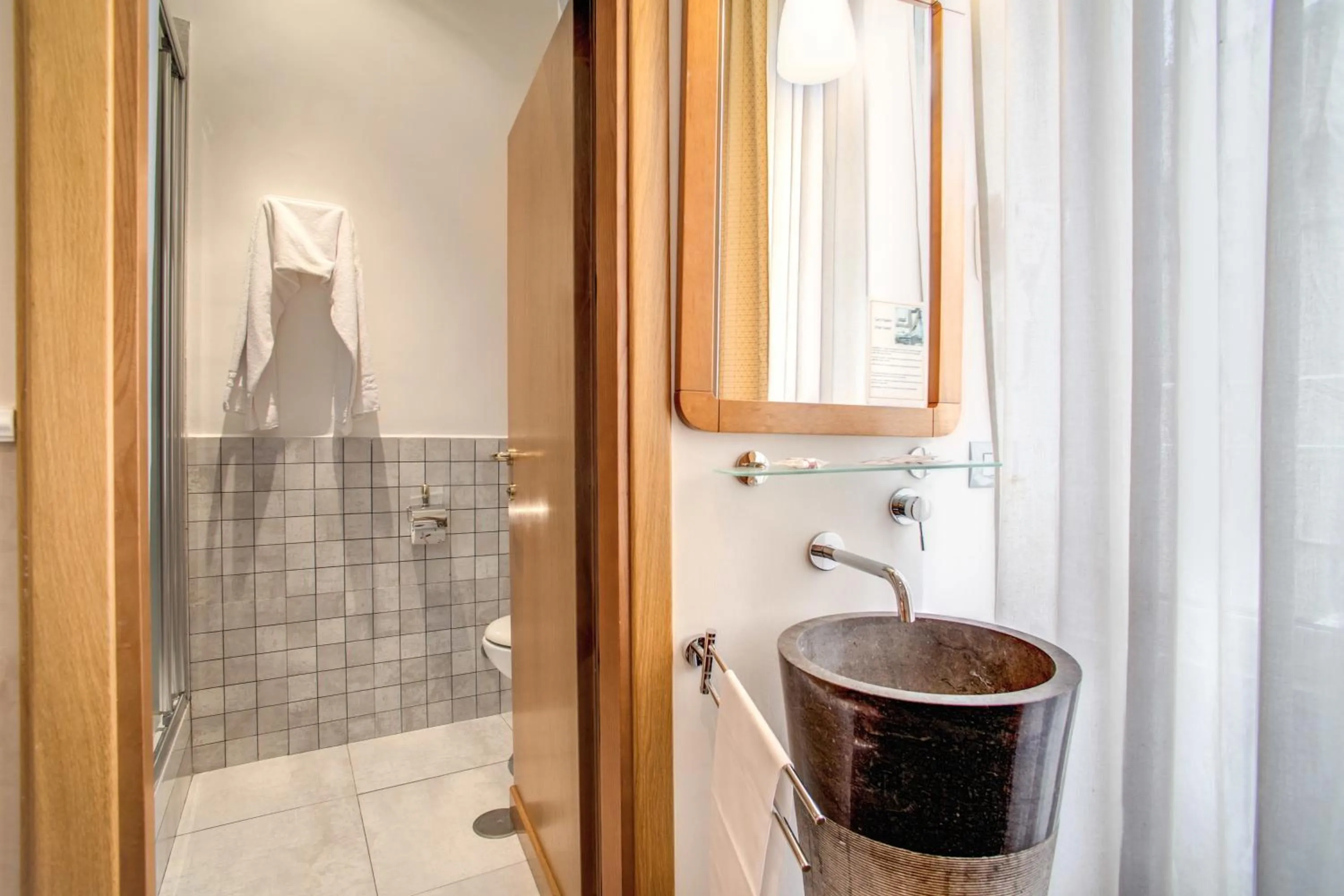 Bathroom in Hotel Marcantonio