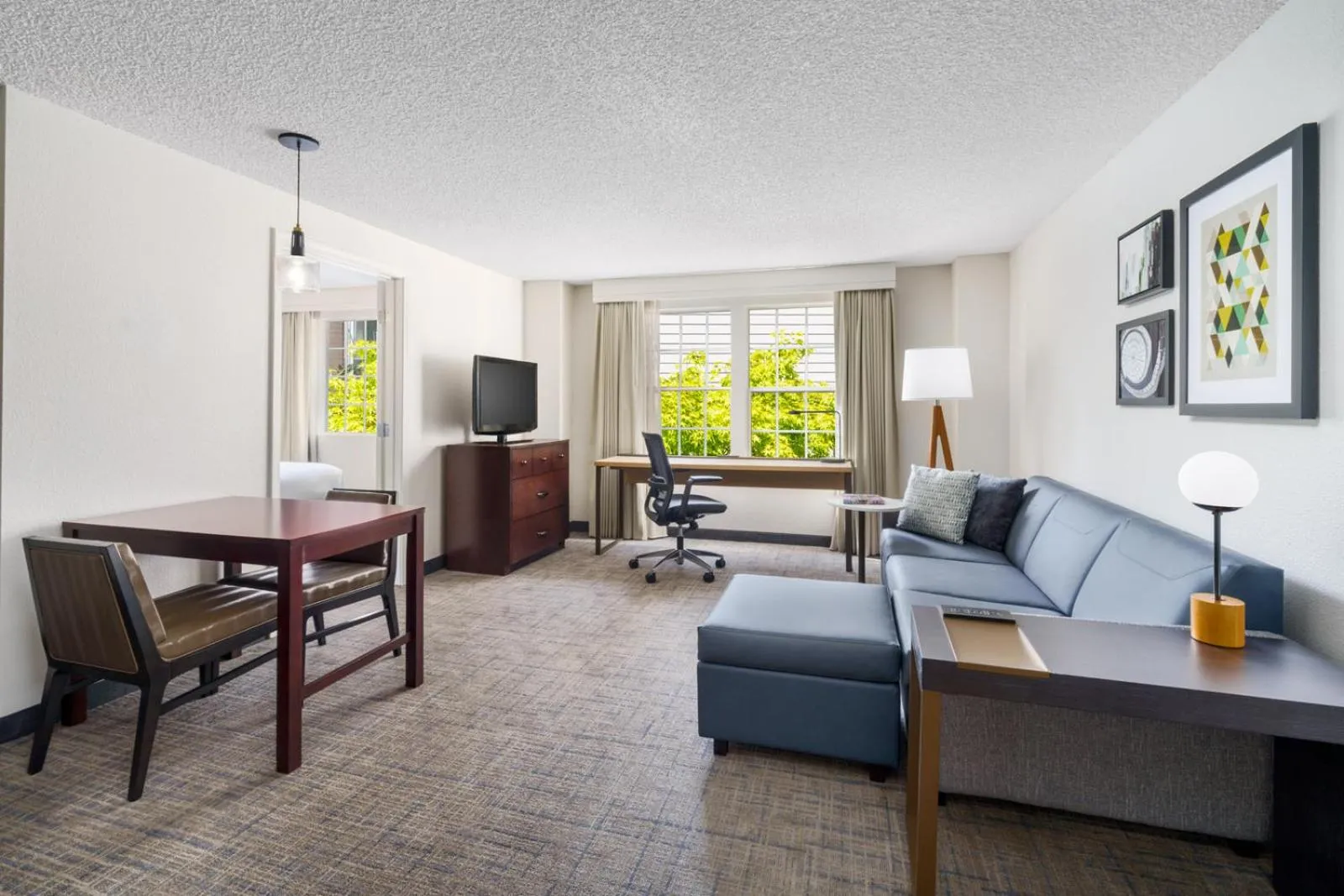 Living room in Residence Inn Seattle Northeast/Bothell