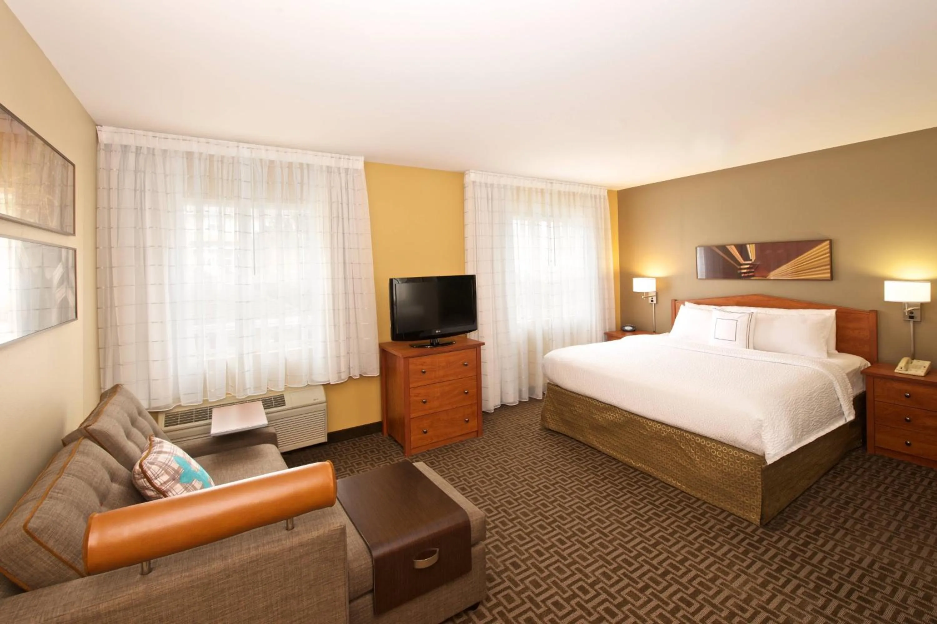 Photo of the whole room, Bed in TownePlace Suites by Marriott Seattle Everett/Mukilteo