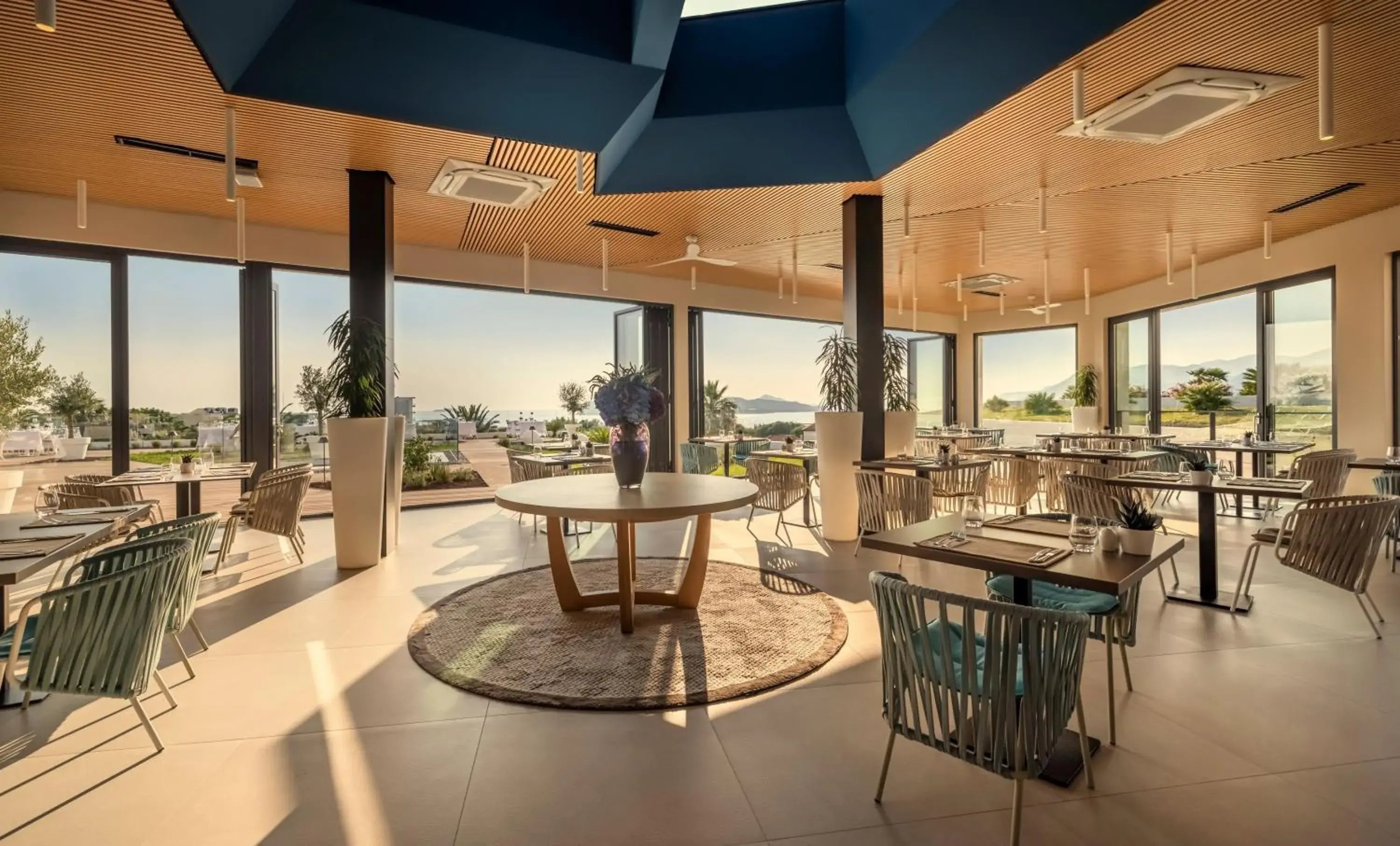 Restaurant/places to eat in Valamar Lacroma Hotel Restaurant/places to eat in Valamar Lacroma Hotel