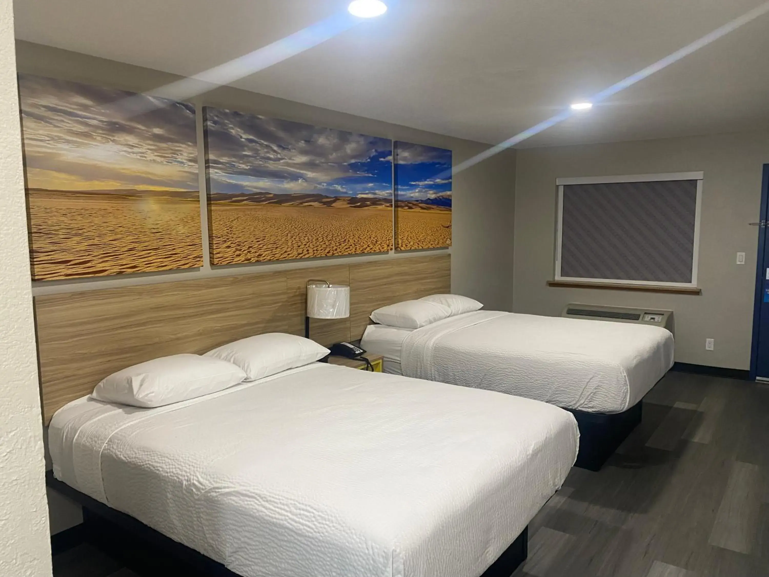 Bedroom, Bed in Days Inn by Wyndham El Paso West Bedroom, Bed in Days Inn by Wyndham El Paso West