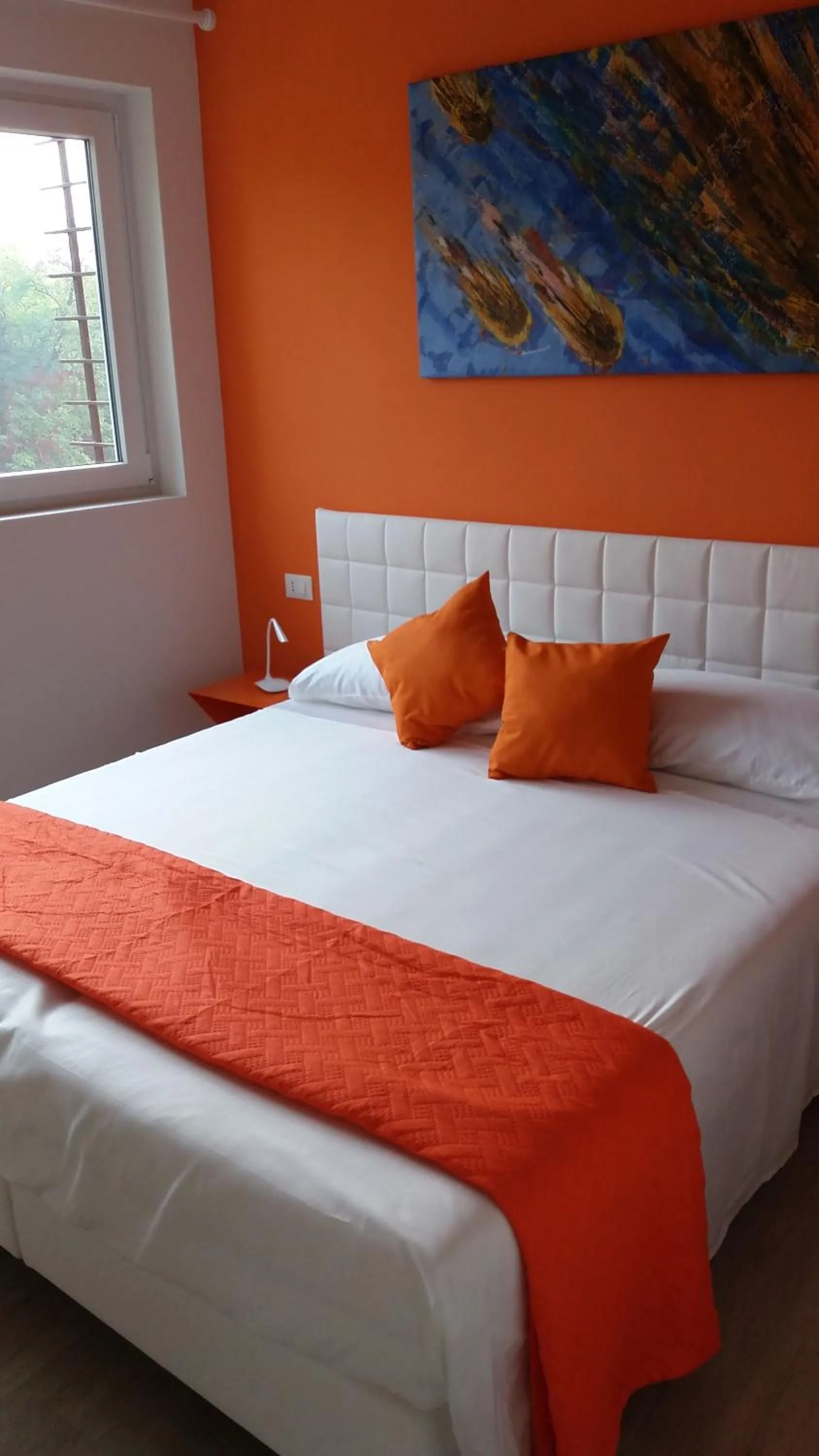 Bed in Suite Color Verona