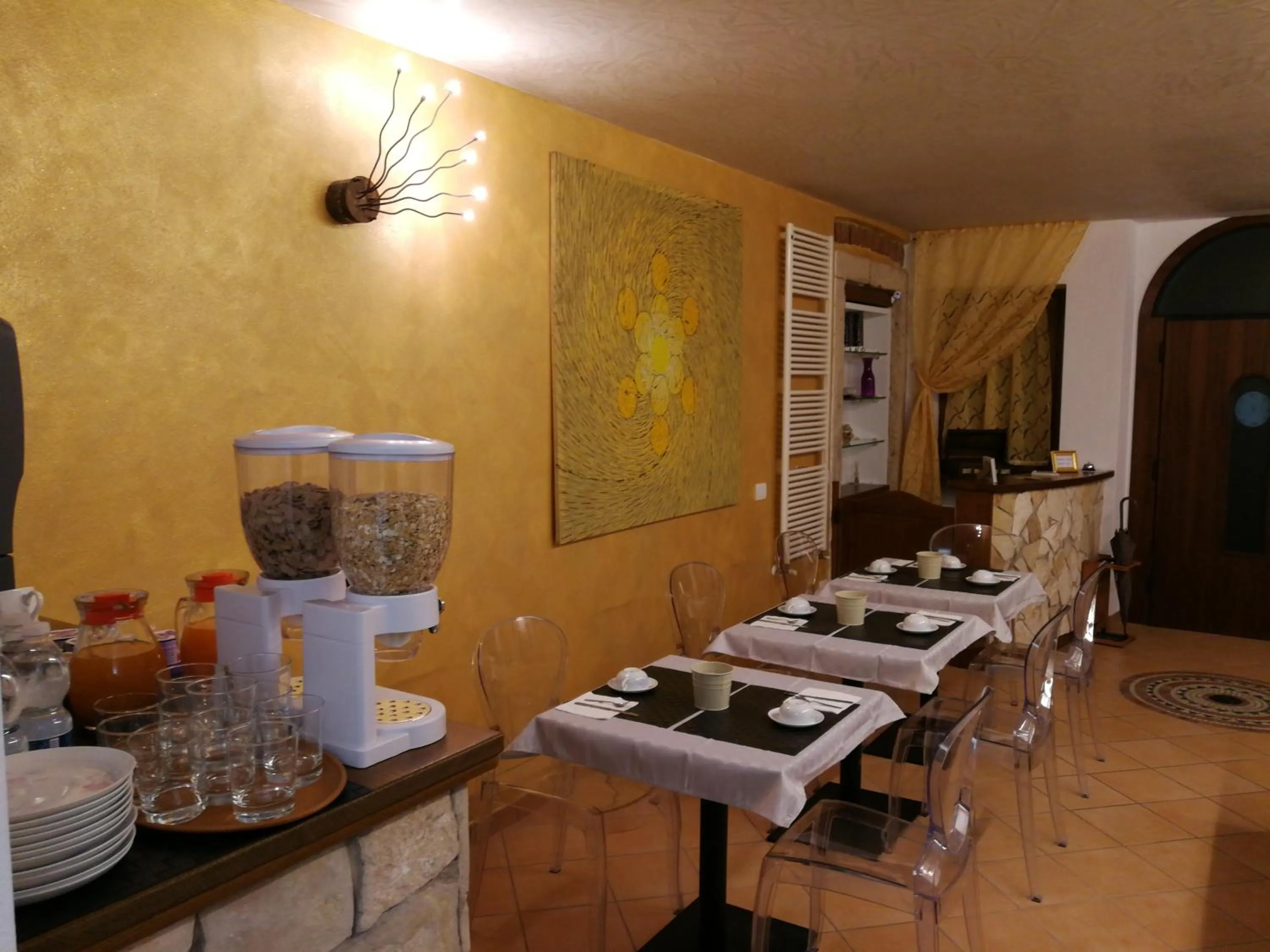 Breakfast in Suite Color Verona