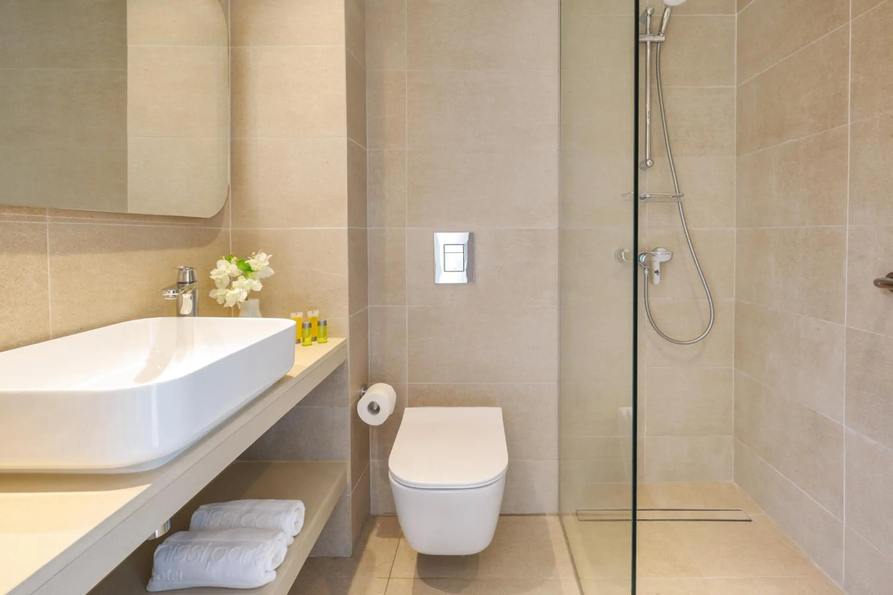 Shower, Bathroom in Nissi Park Hotel