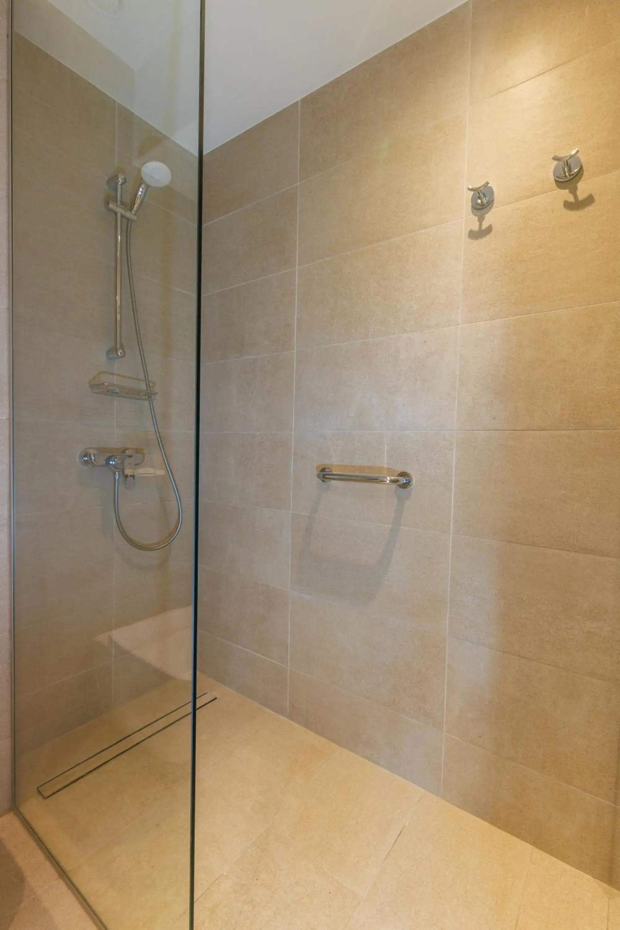 Shower, Bathroom in Nissi Park Hotel