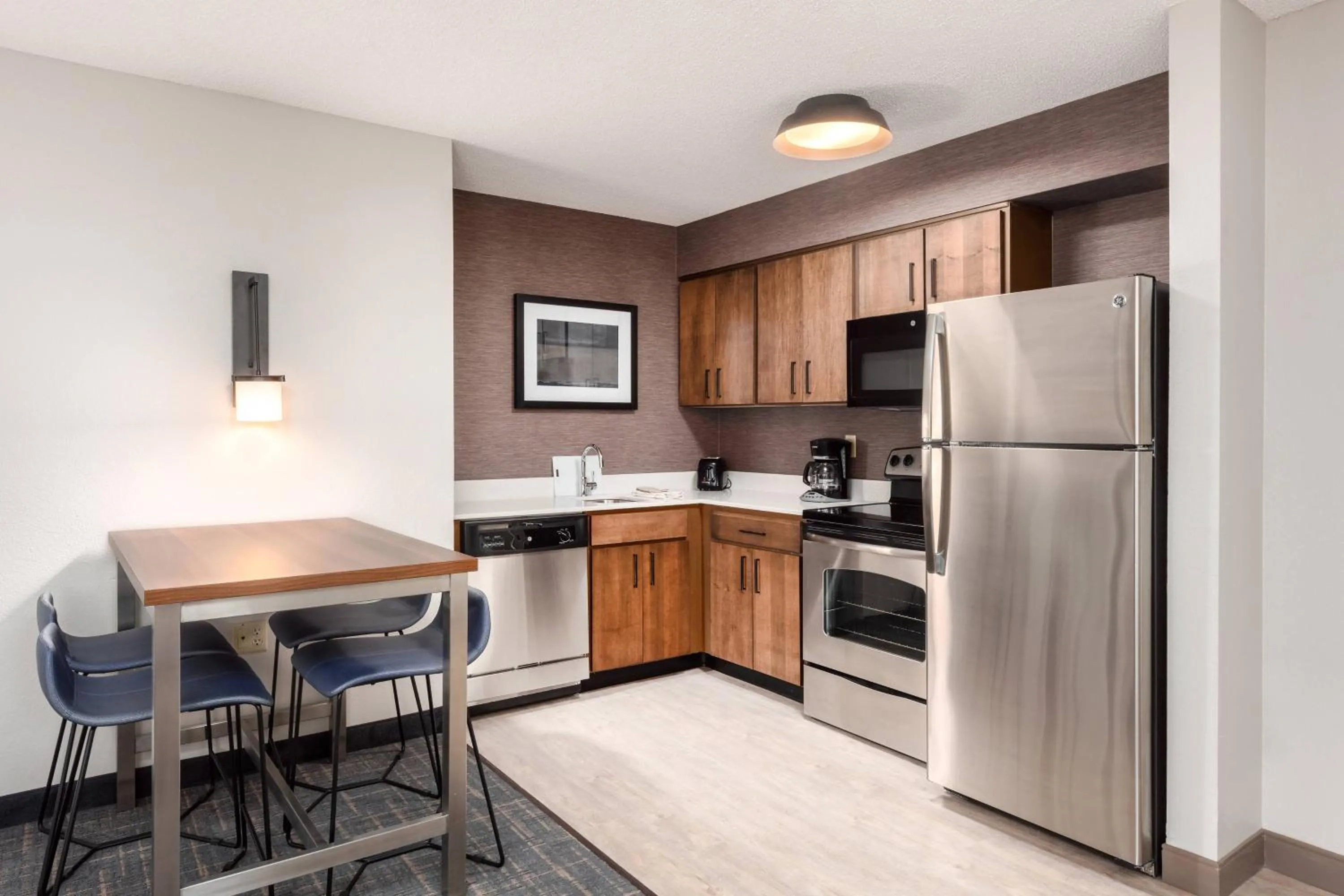 Kitchen or kitchenette in Residence Inn Springfield