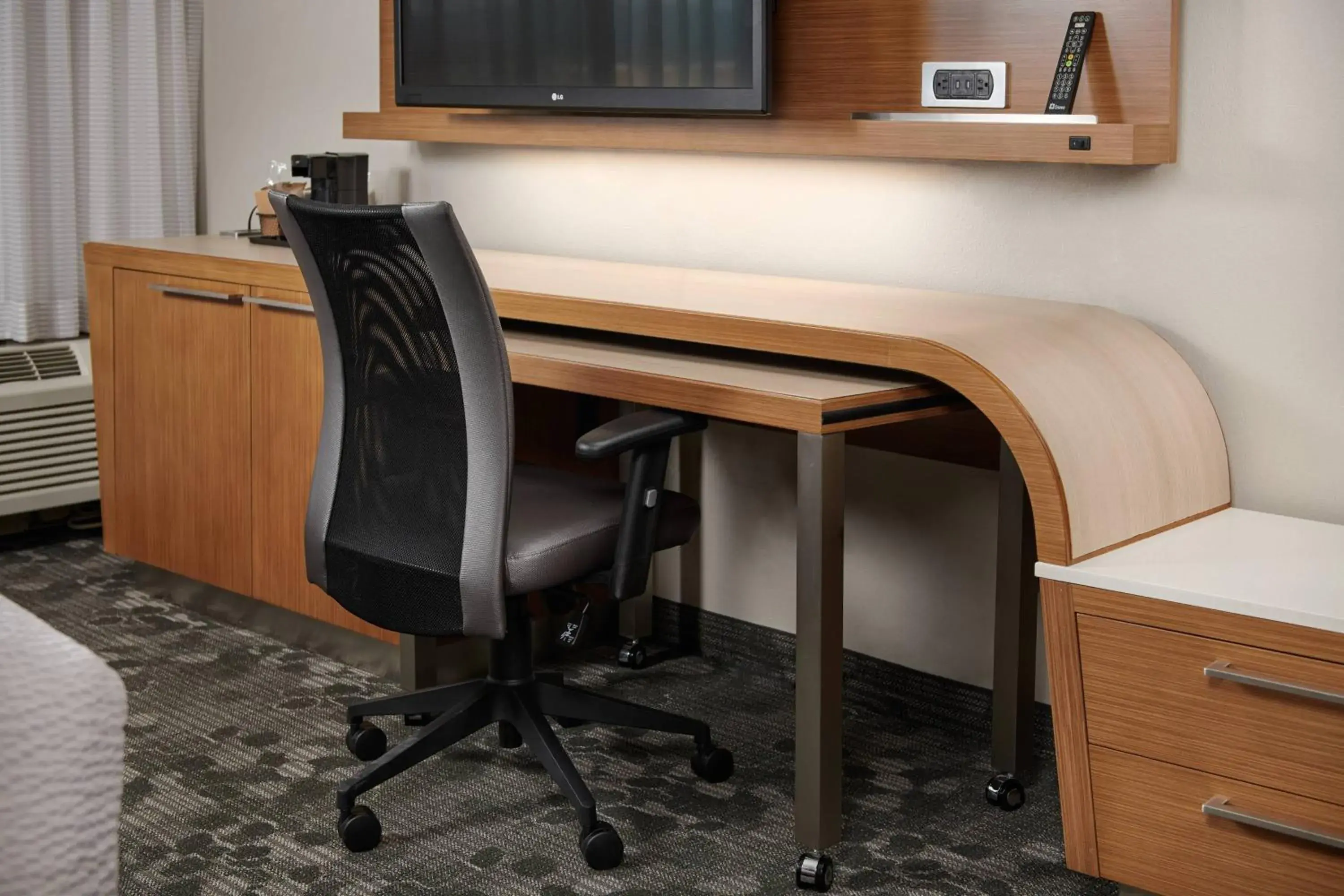 King Room with Sofa Bed in Courtyard Harrisonburg King Room with Sofa Bed in Courtyard Harrisonburg