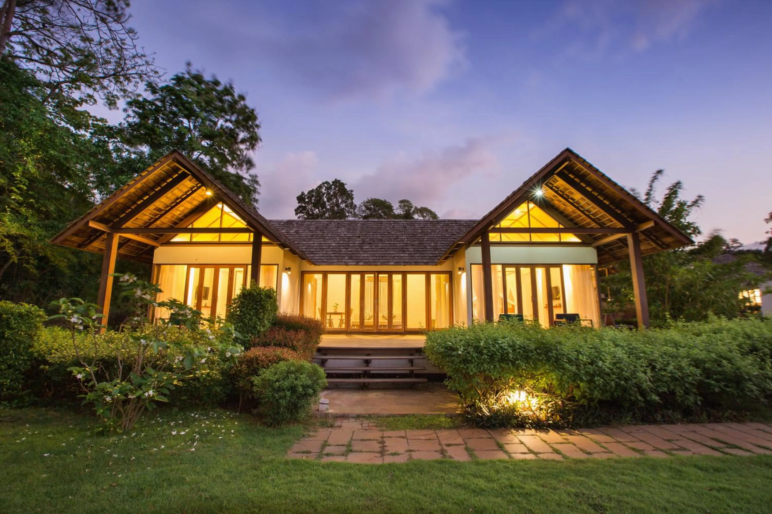 Property building in Mira Montra Resort Koh Mak