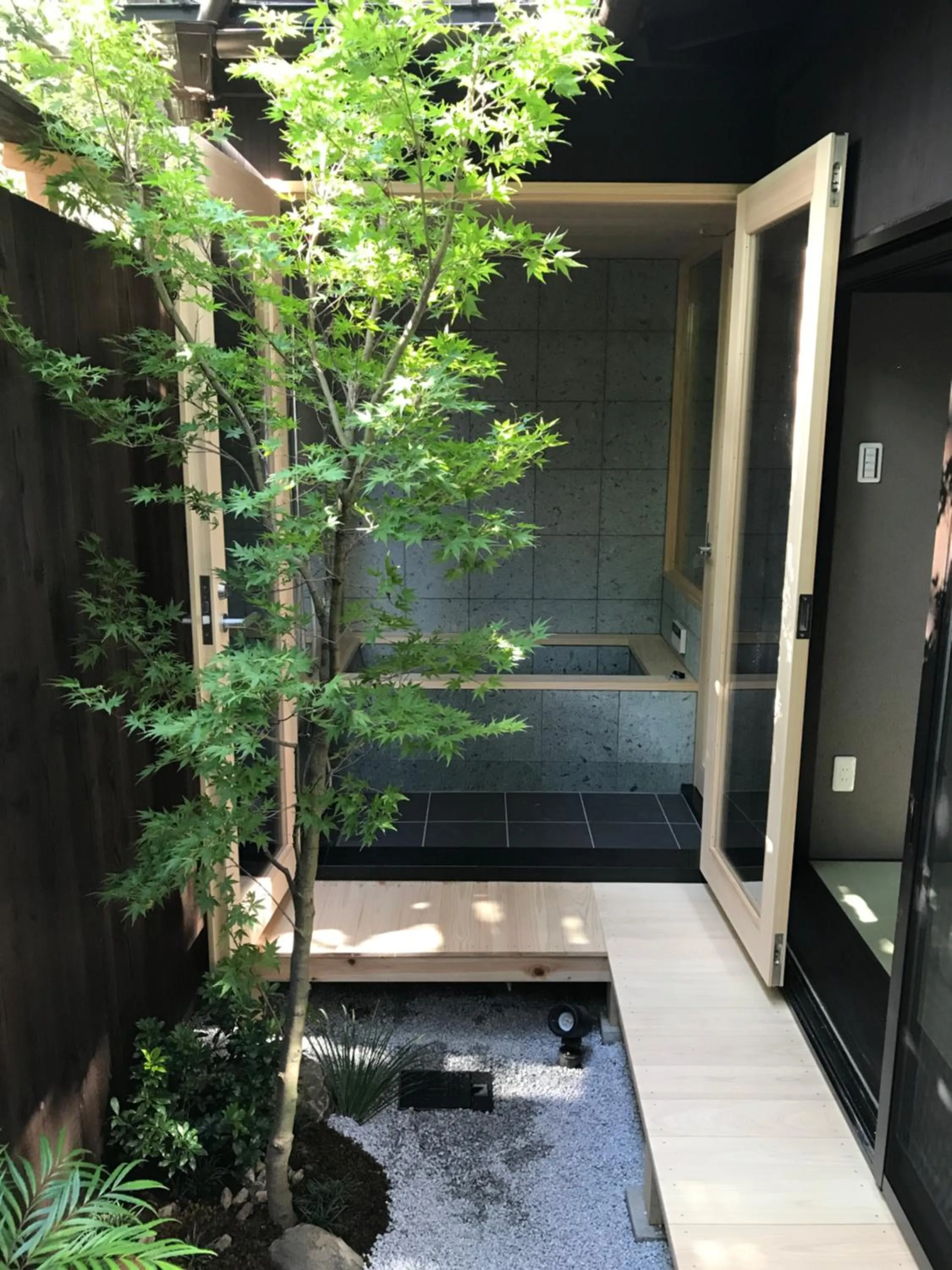 Garden in Reikaku Yasaka