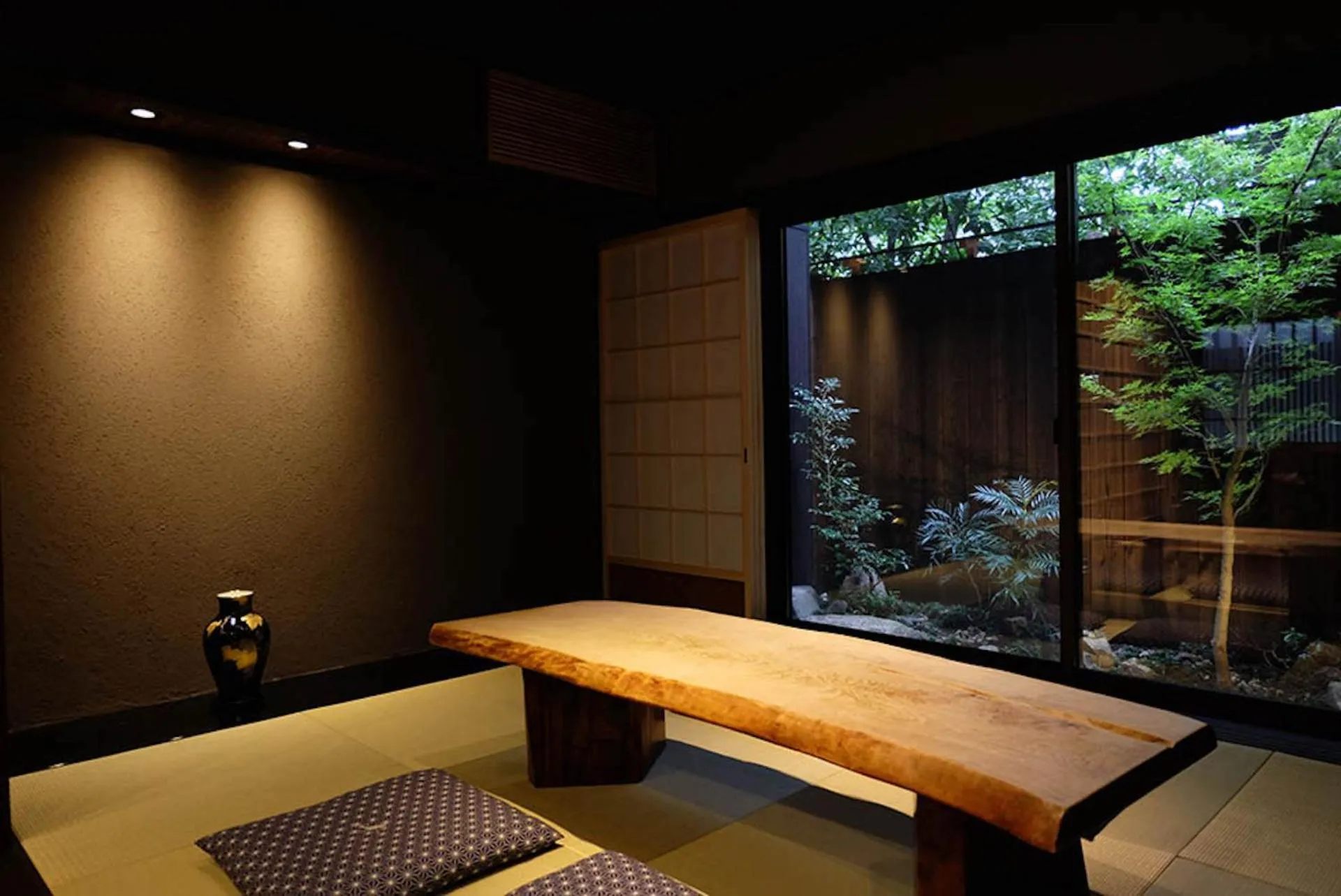 Garden view in Reikaku Yasaka