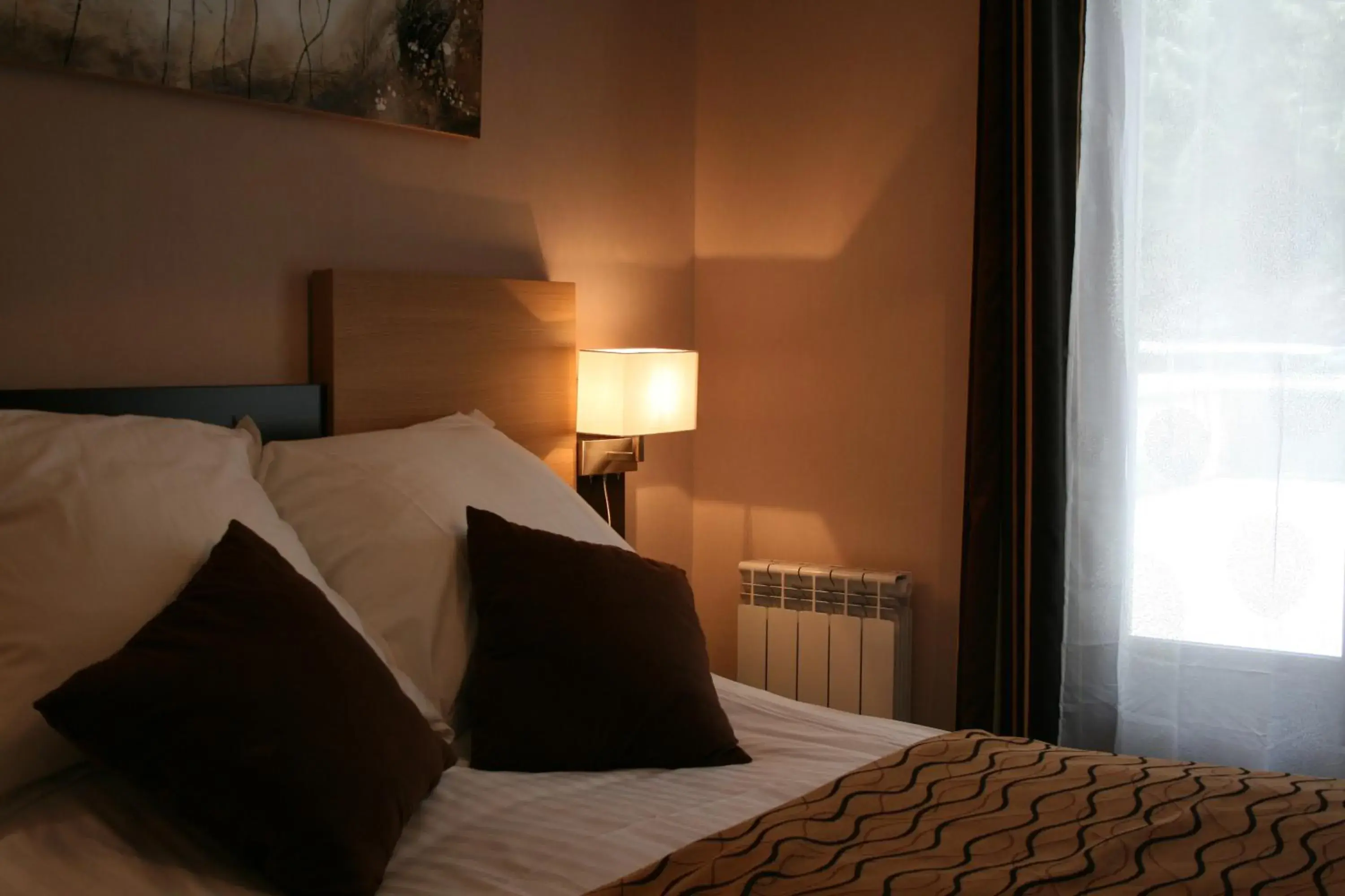 Bed in Auberge de la Petite Ferme, Super-Besse Est, The Originals Relais Bed in Auberge de la Petite Ferme, Super-Besse Est, The Originals Relais