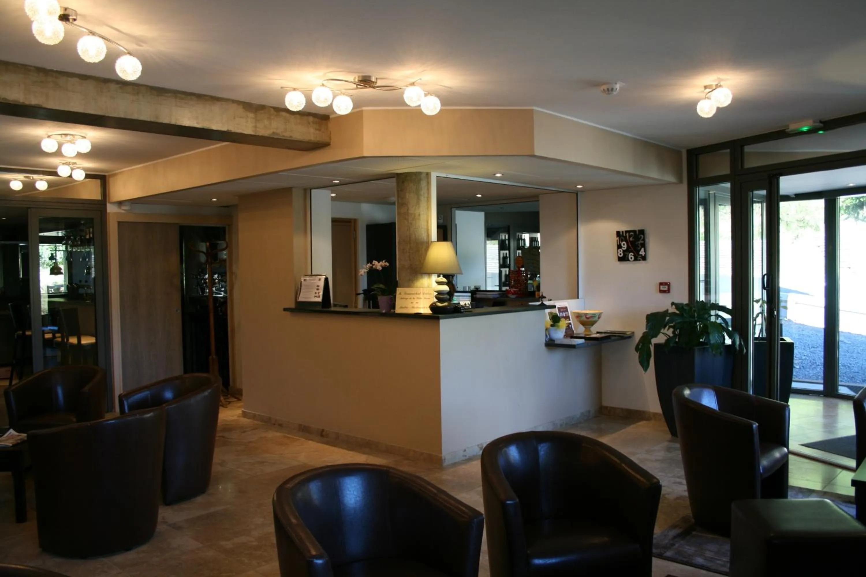 Lobby or reception in Auberge de la Petite Ferme, Super-Besse Est, The Originals Relais