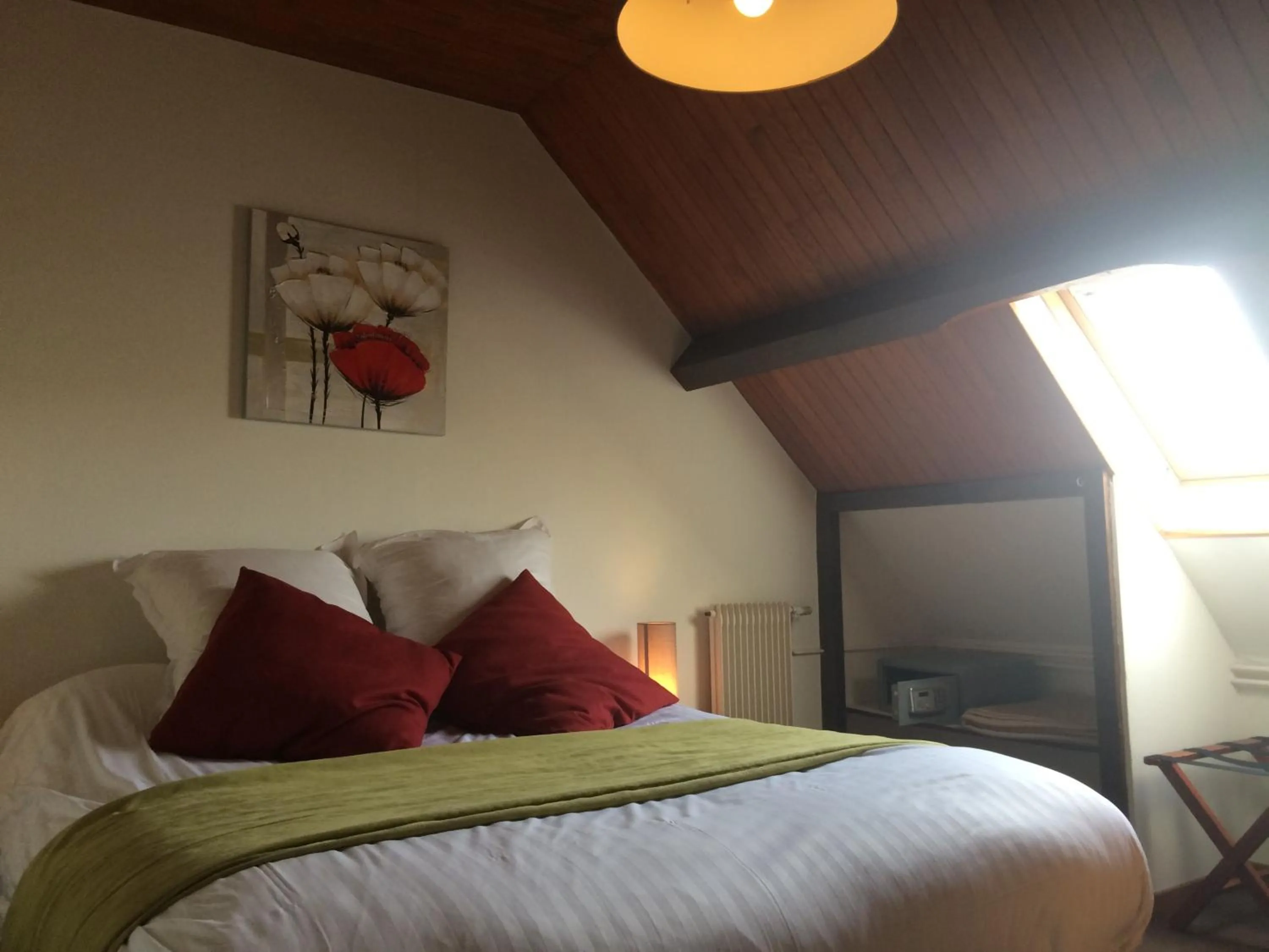 Bed in Auberge de la Petite Ferme, Super-Besse Est, The Originals Relais