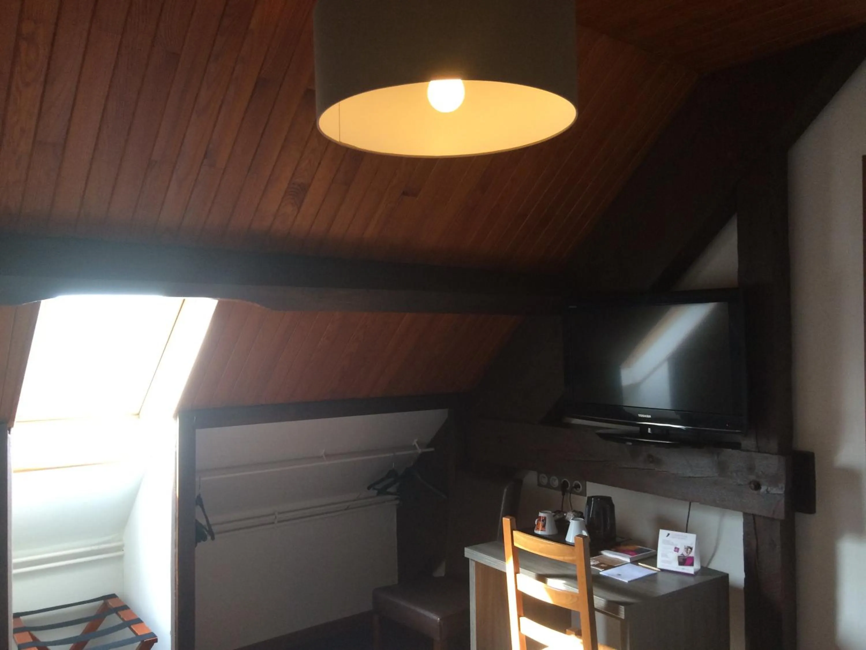 TV and multimedia in Auberge de la Petite Ferme, Super-Besse Est, The Originals Relais