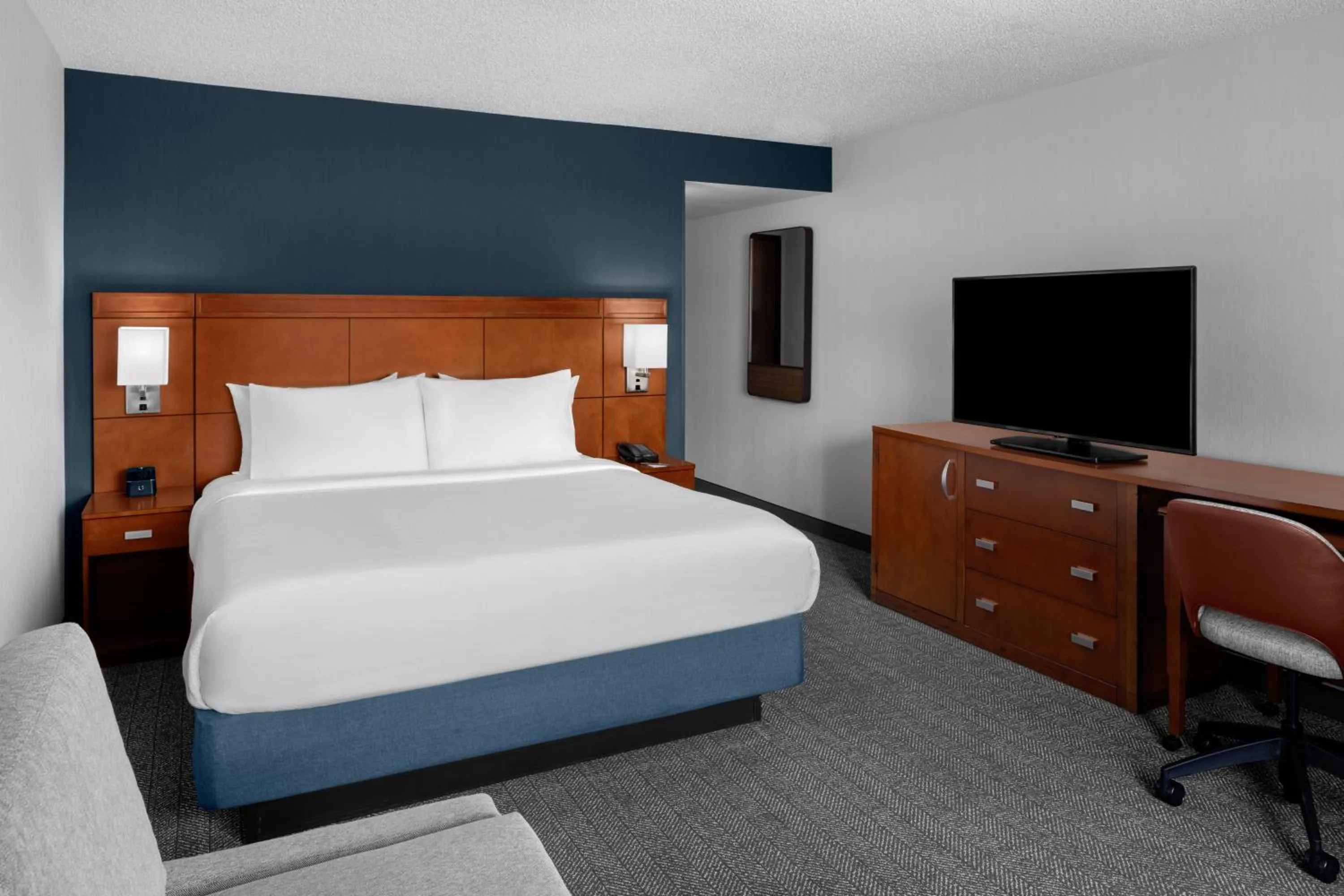 Bed in Courtyard by Marriott Salt Lake City Sandy