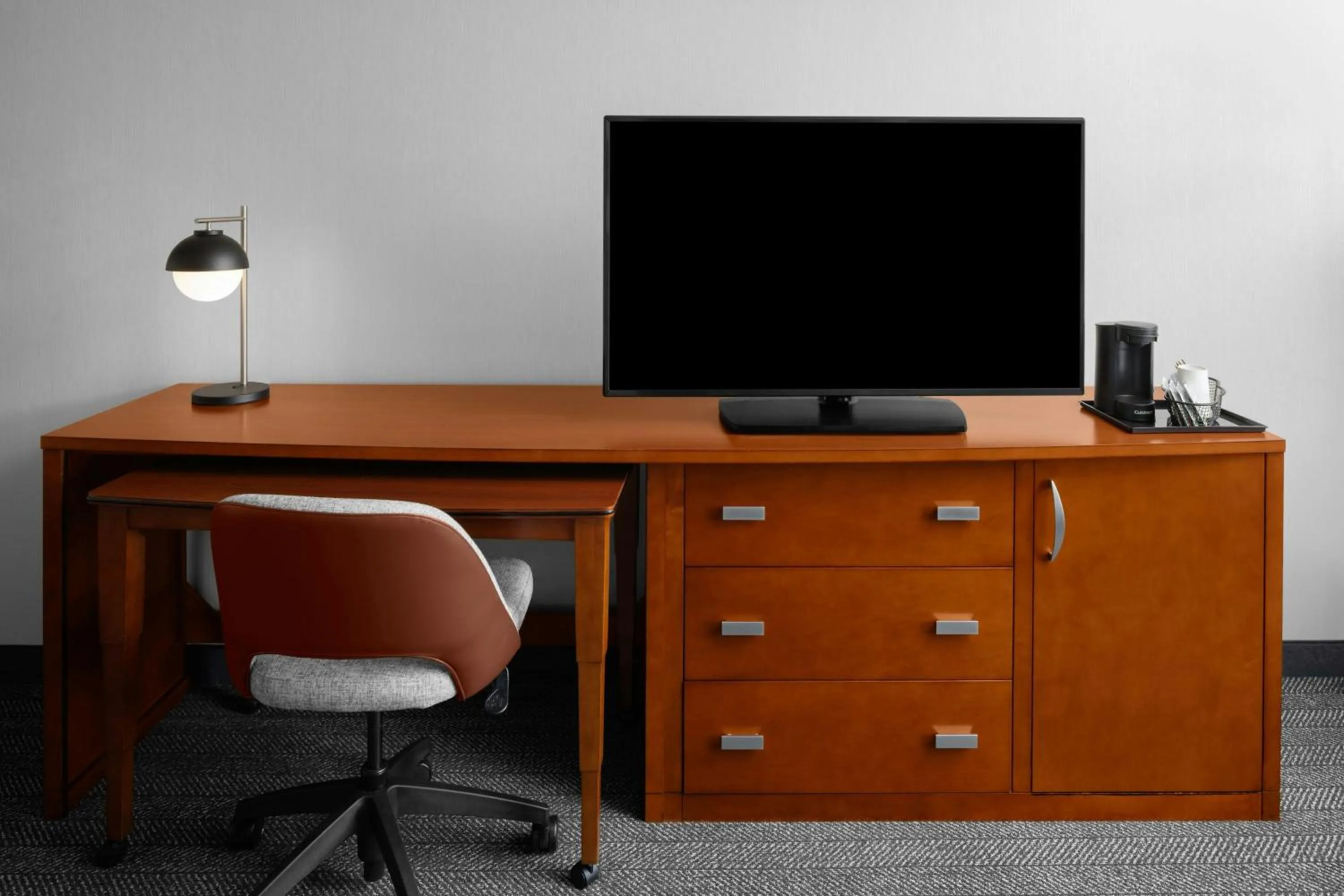 Photo of the whole room in Courtyard by Marriott Salt Lake City Sandy