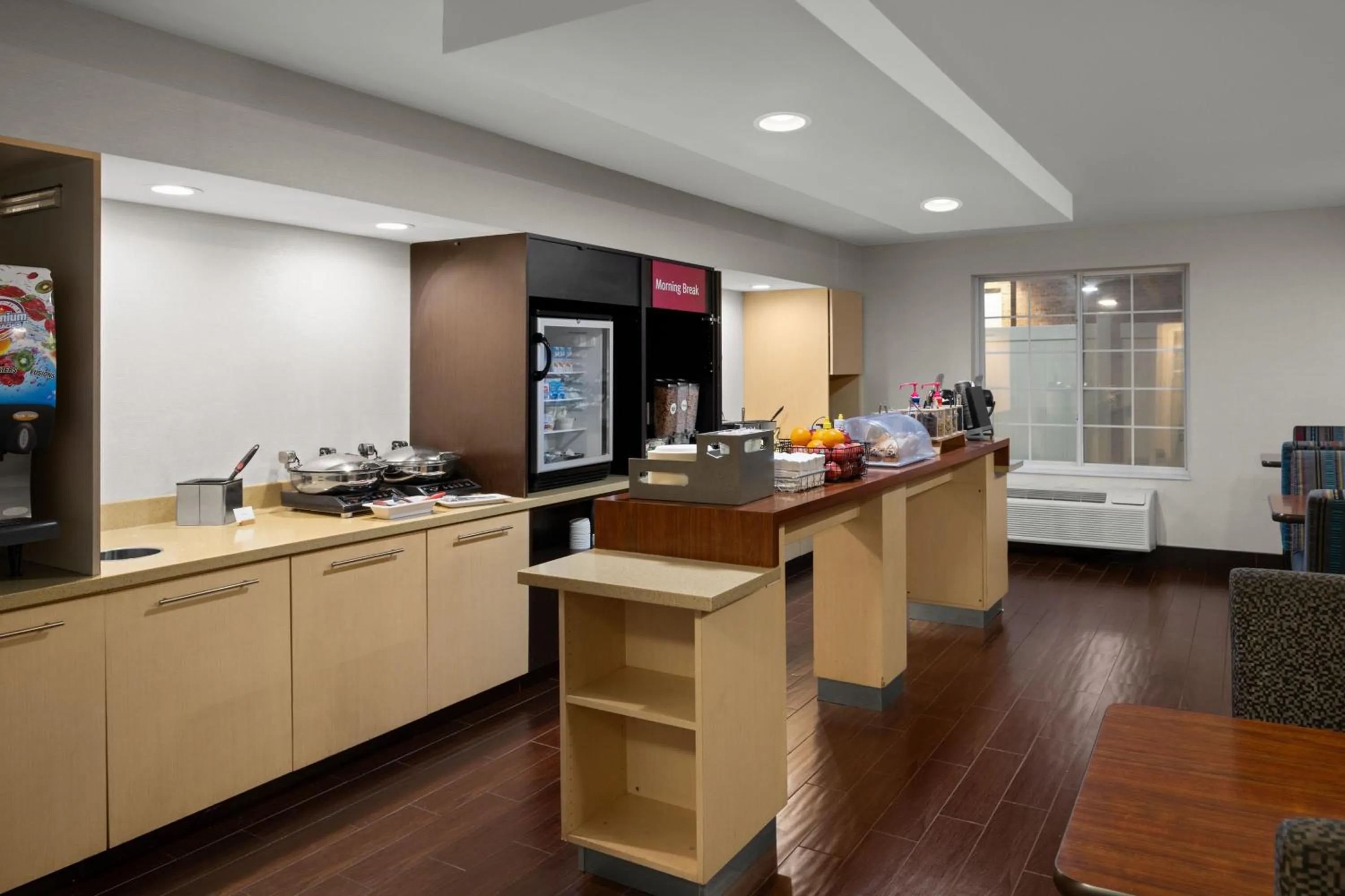Breakfast in TownePlace Suites Salt Lake City Layton