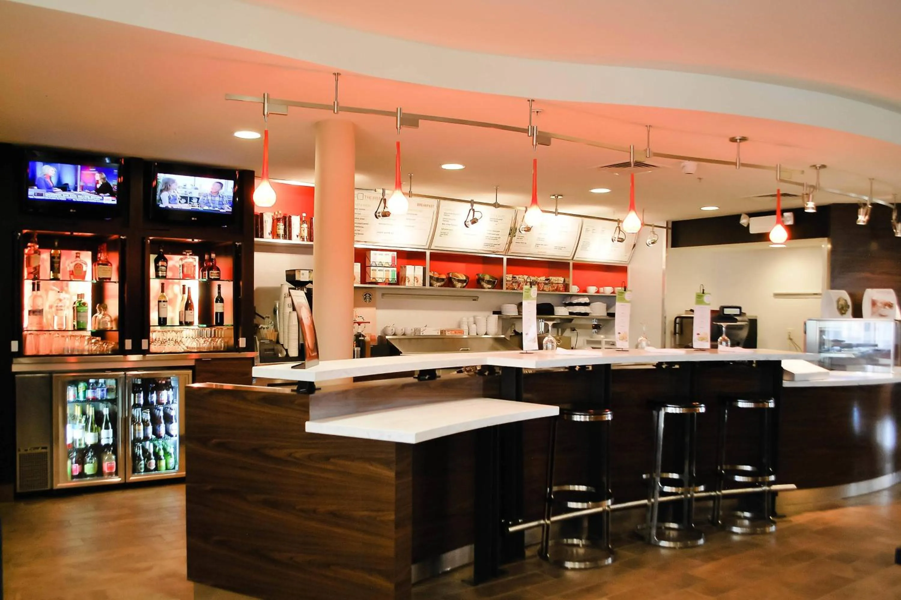 Lounge or bar in Courtyard by Marriott Salina