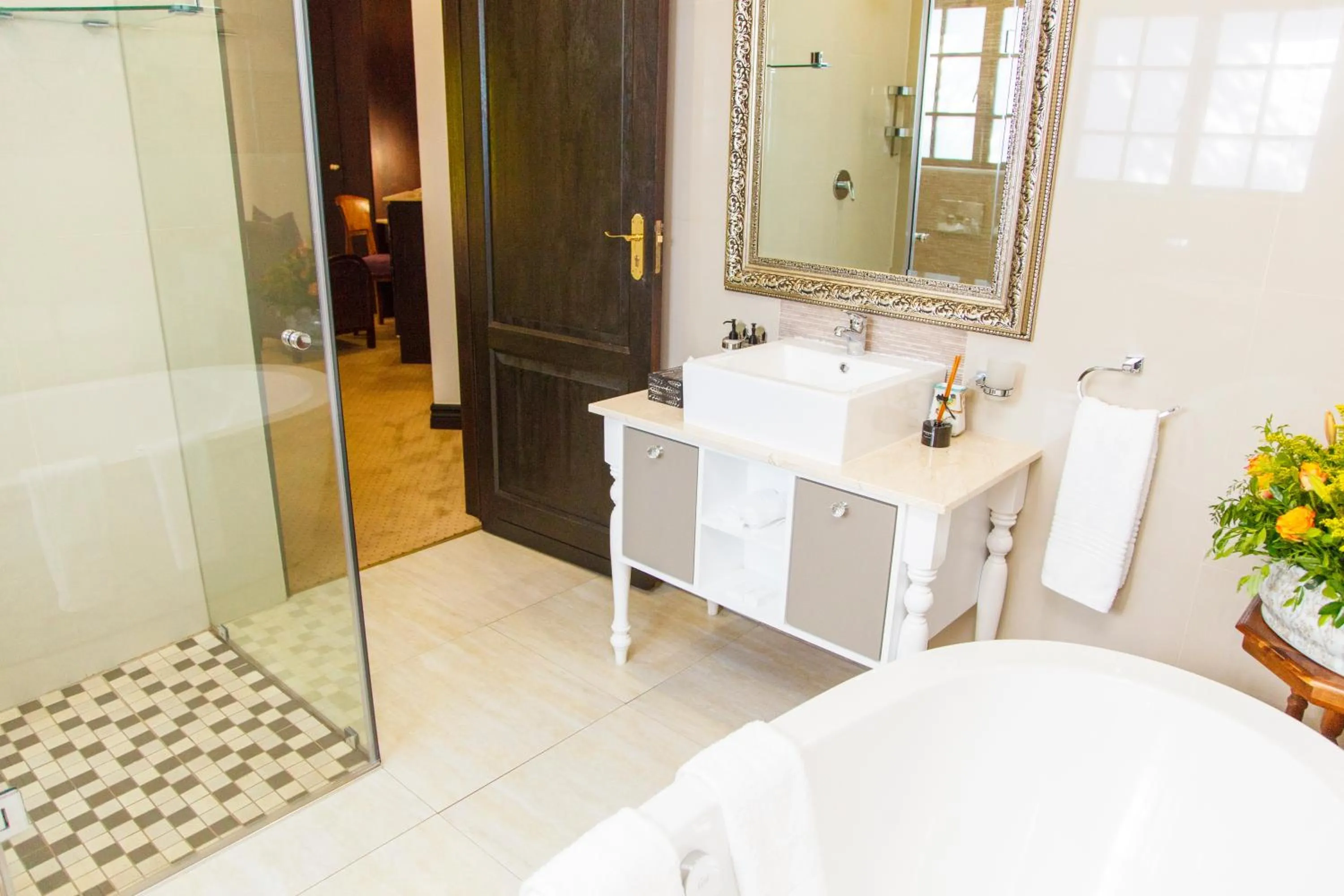 Bathroom in Ivory Manor Boutique Hotel