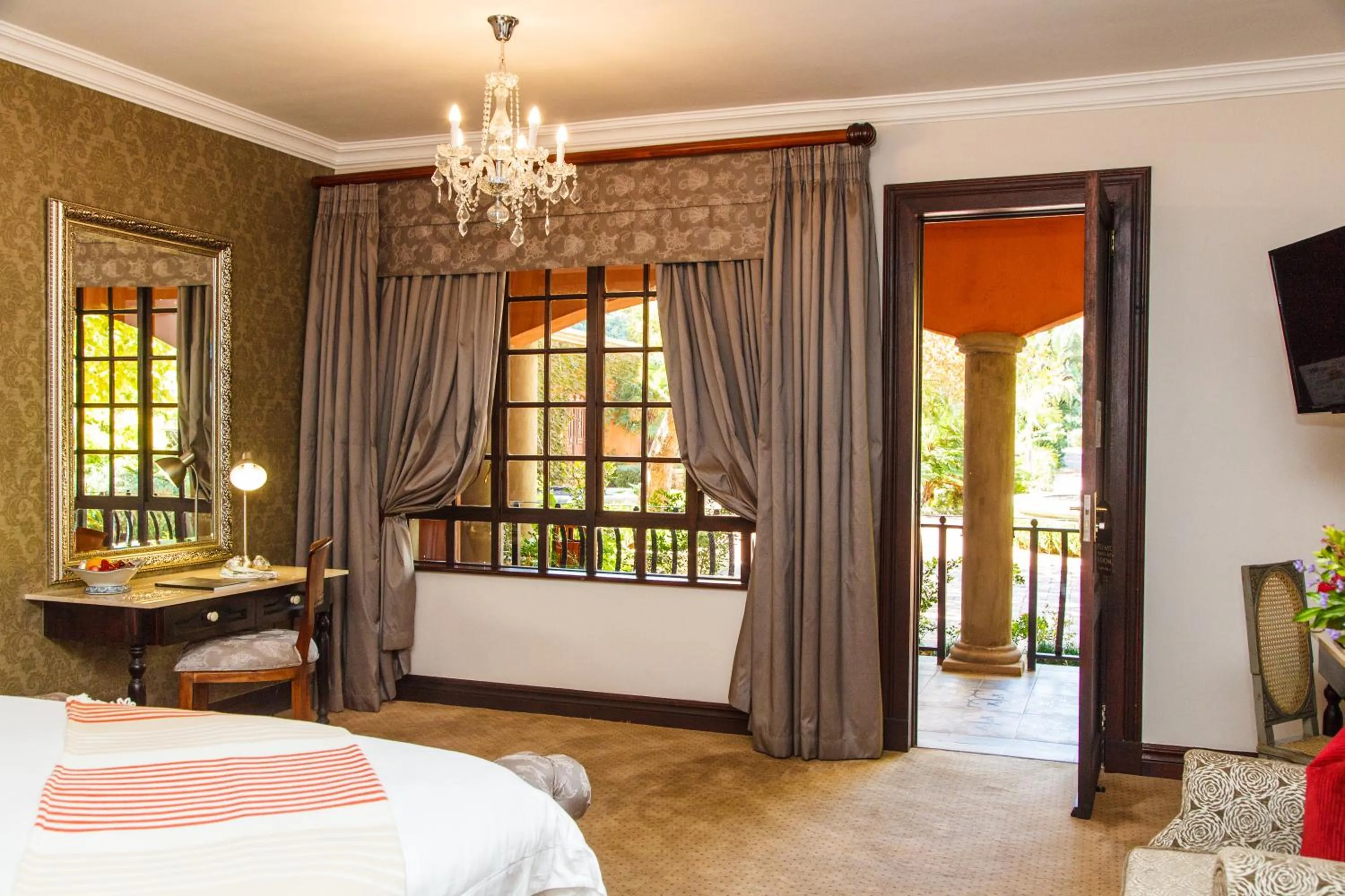 View (from property/room), Bed in Ivory Manor Boutique Hotel