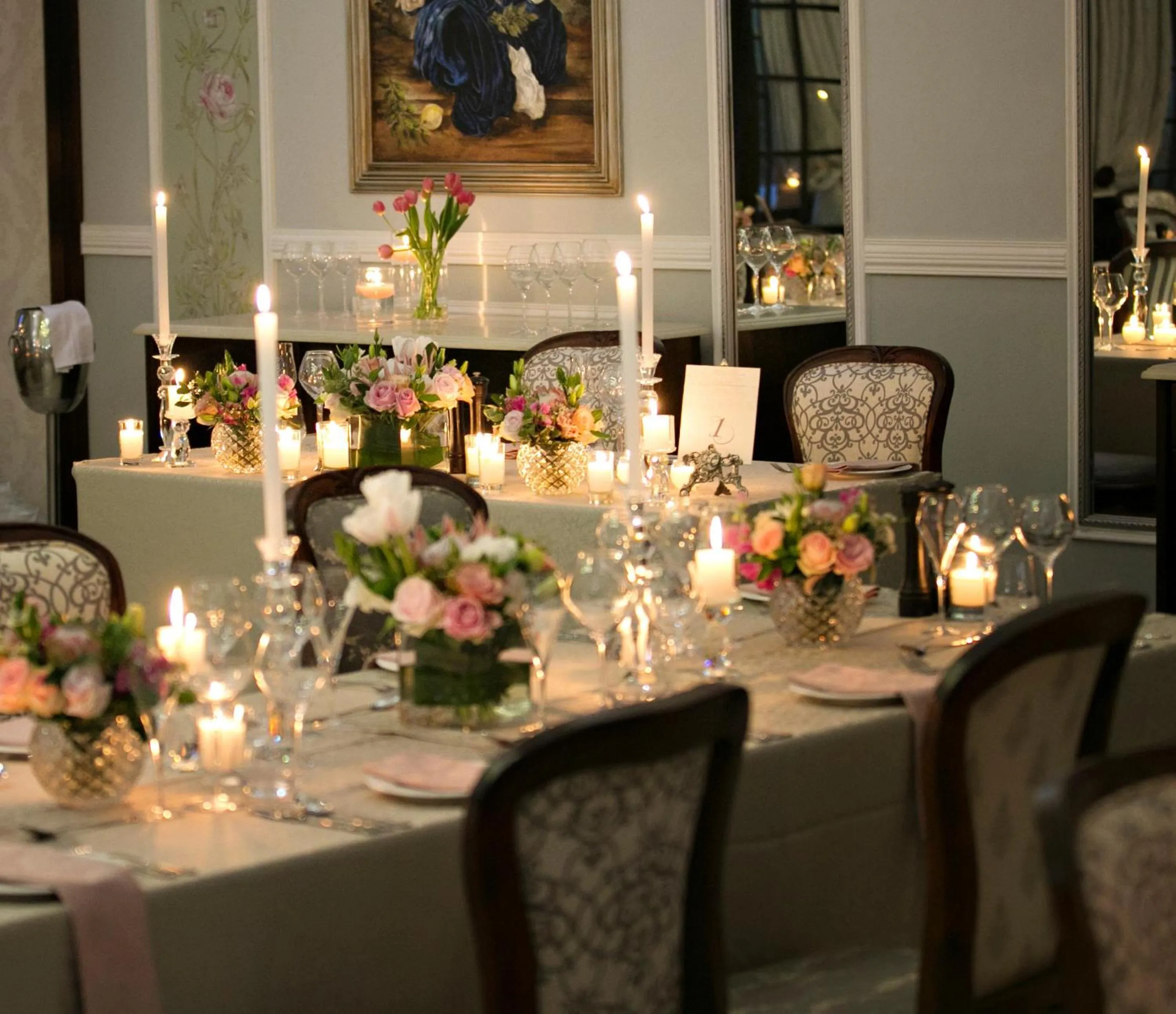 Restaurant/places to eat in Ivory Manor Boutique Hotel