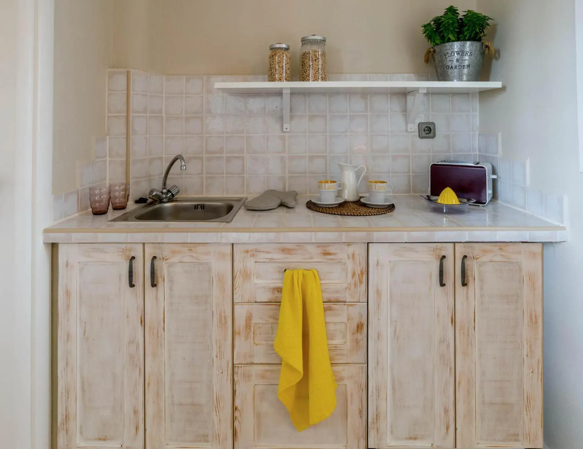 Superior Double/Twin Studio in Golden Sun Boutique Superior Double/Twin Studio in Golden Sun Boutique