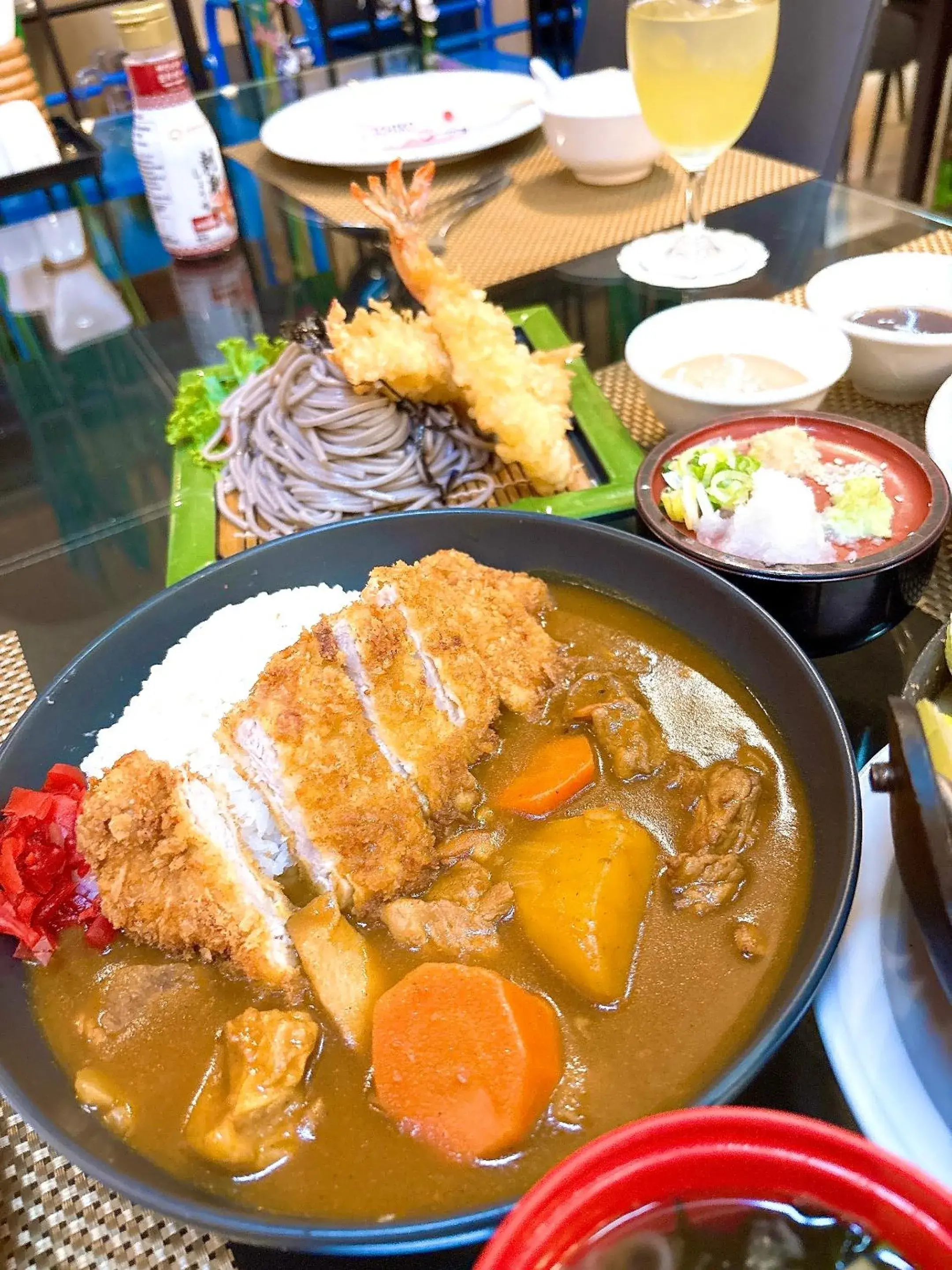 Restaurant/places to eat in Eastpana Executive Residence 304 Prachinburi Restaurant/places to eat in Eastpana Executive Residence 304 Prachinburi