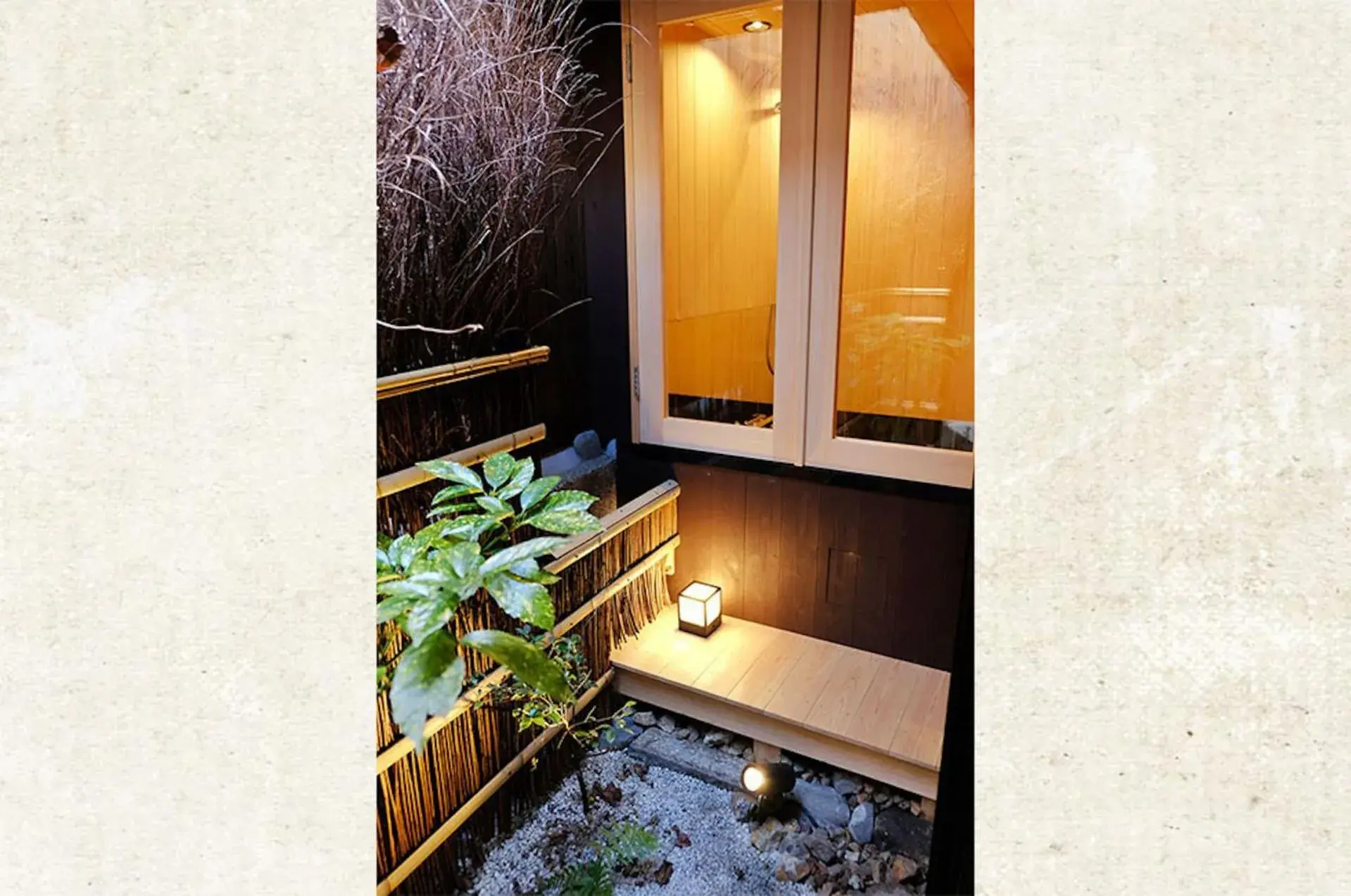 Garden view in Reikaku Kiyomizu Gojo Garden view in Reikaku Kiyomizu Gojo