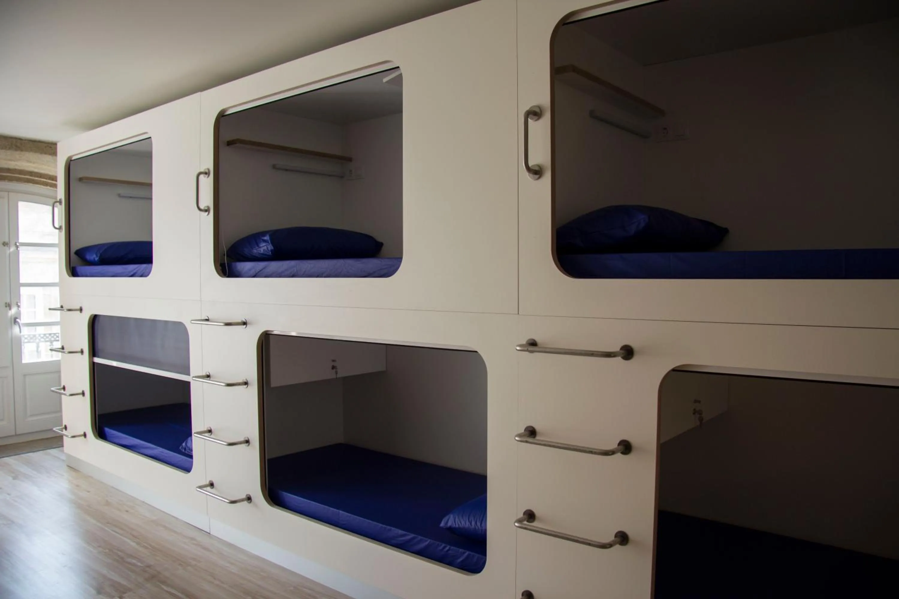 Hostel Cross