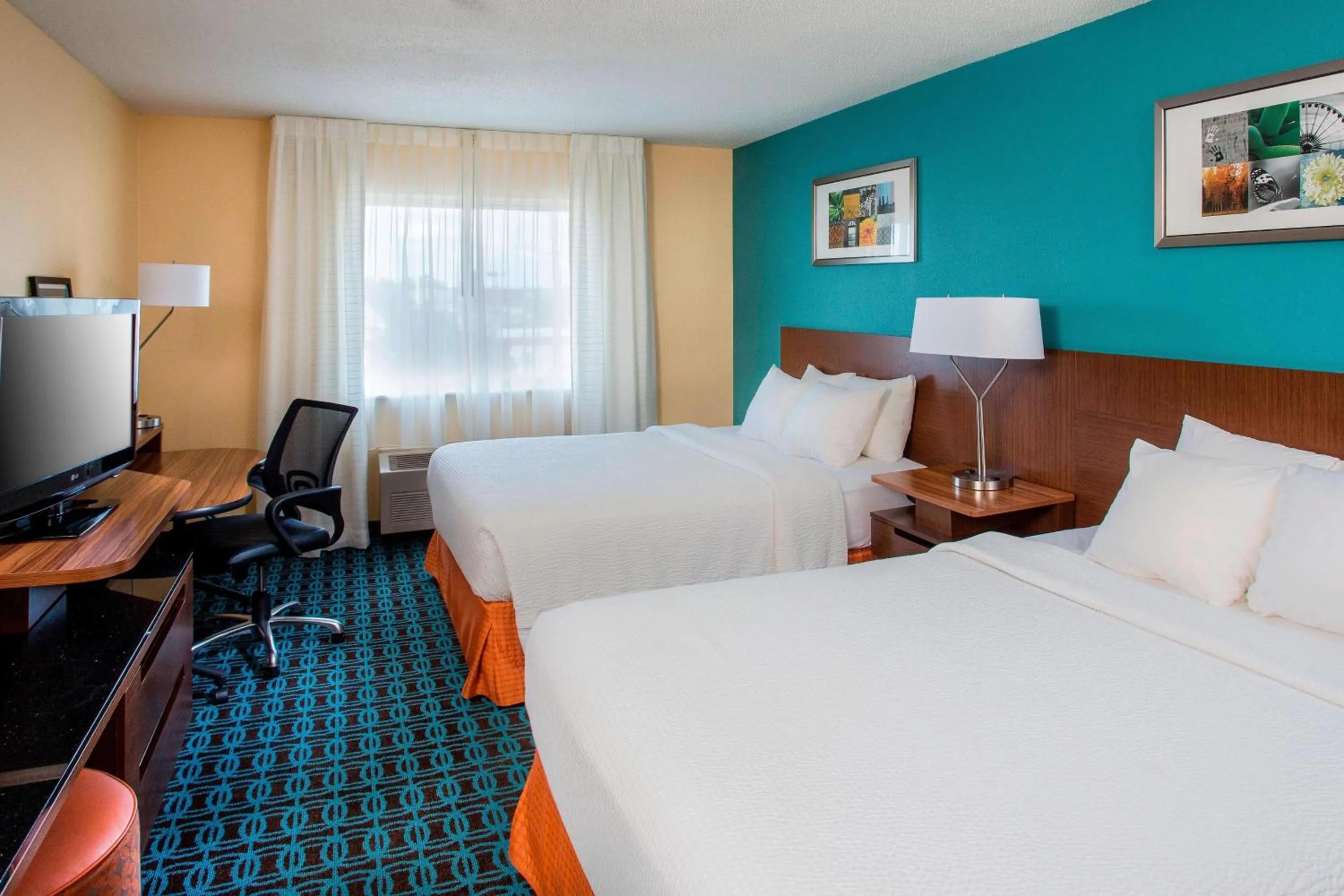 Photo of the whole room, Bed in Fairfield Inn & Suites Peru