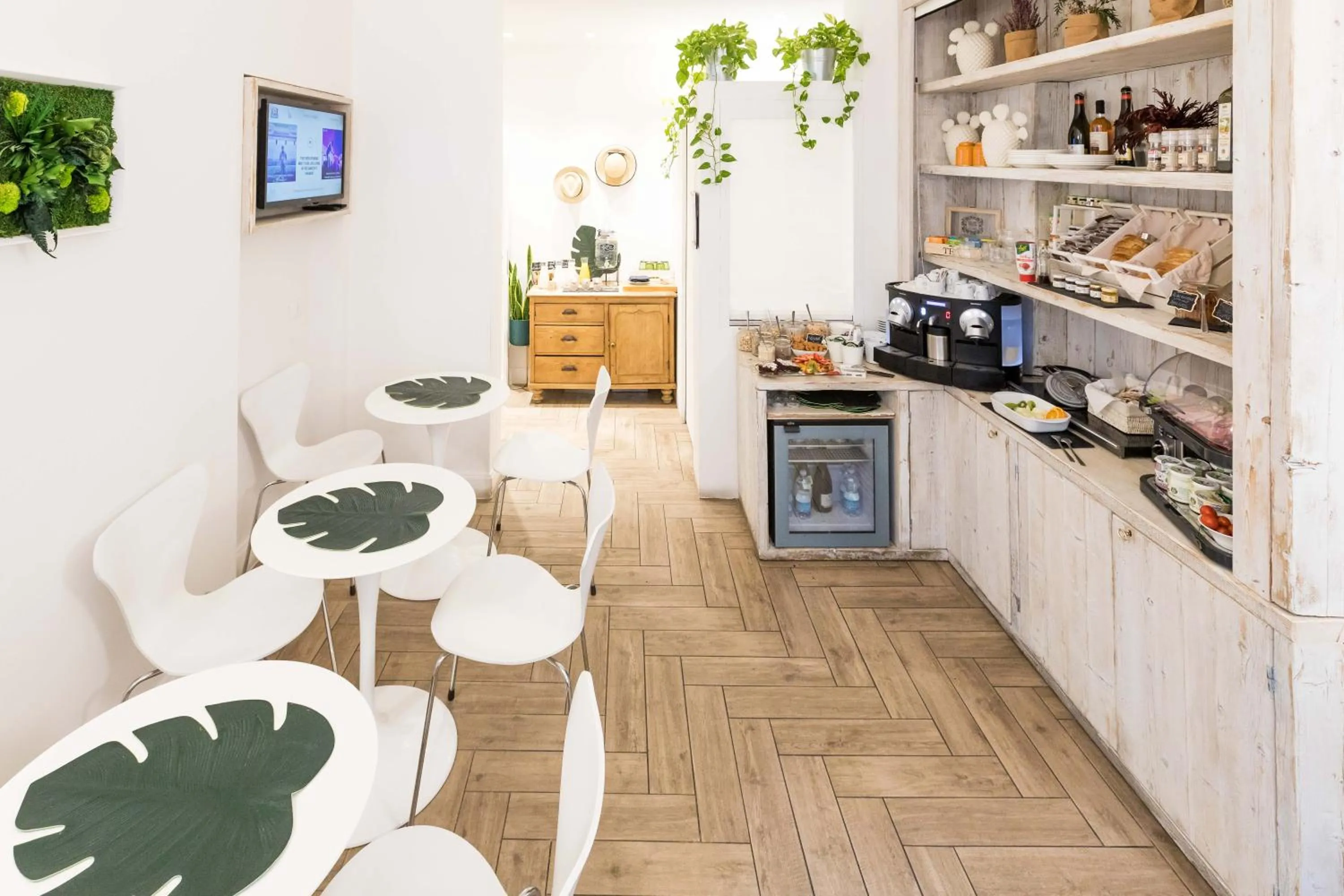 Restaurant/places to eat in Eco Urban B&B