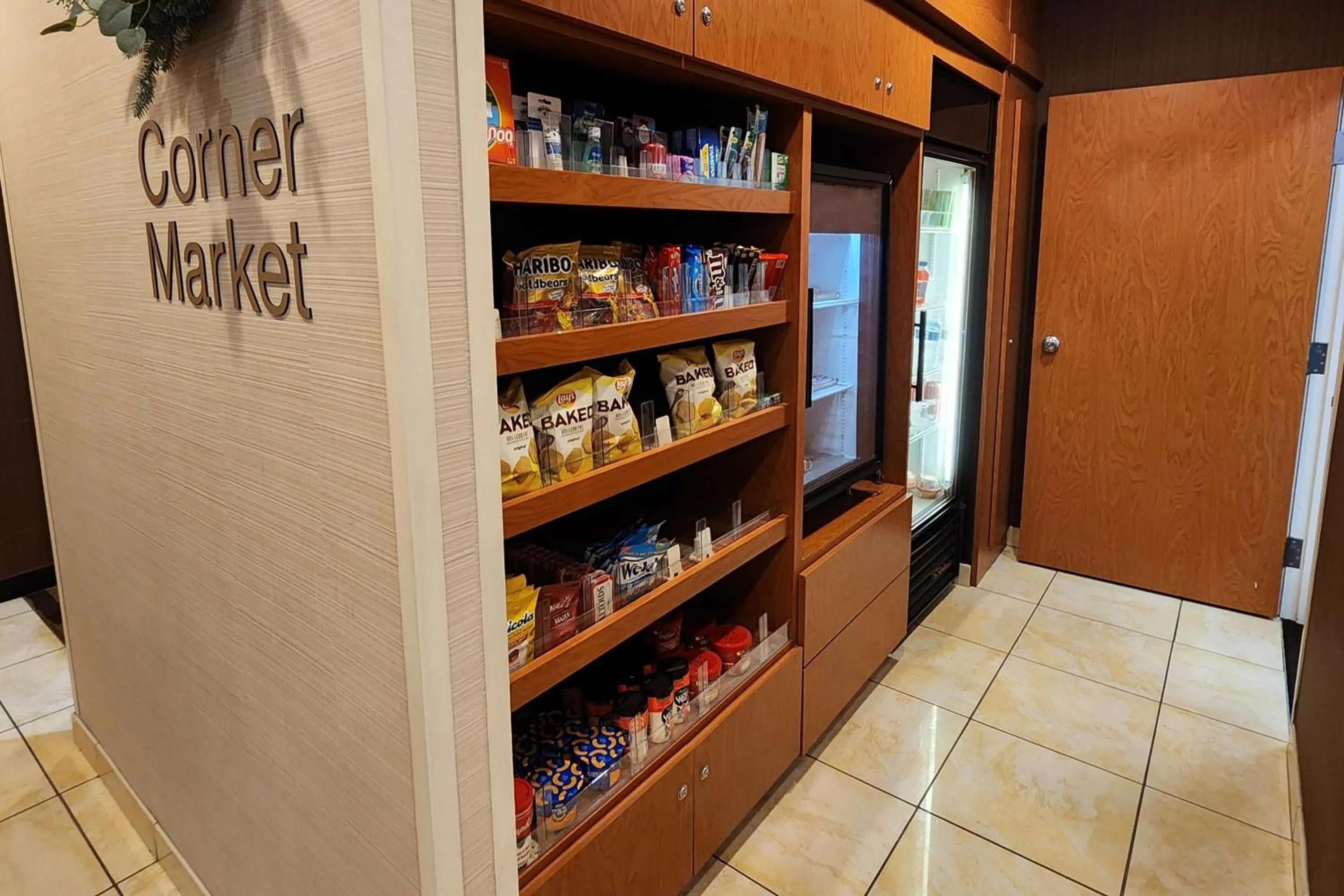 Food and drinks in Fairfield Inn & Suites St. Cloud