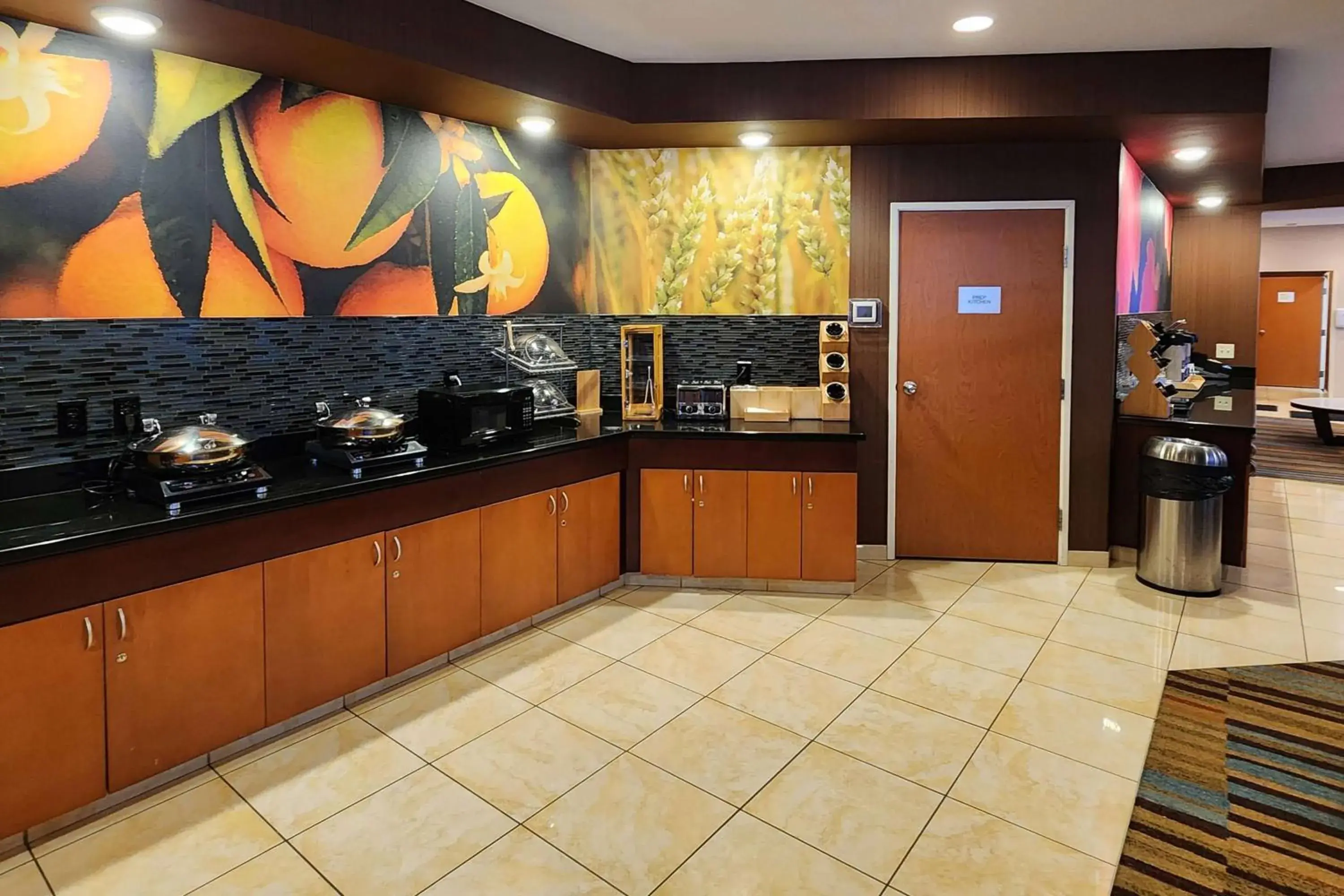 Breakfast in Fairfield Inn & Suites St. Cloud Breakfast in Fairfield Inn & Suites St. Cloud