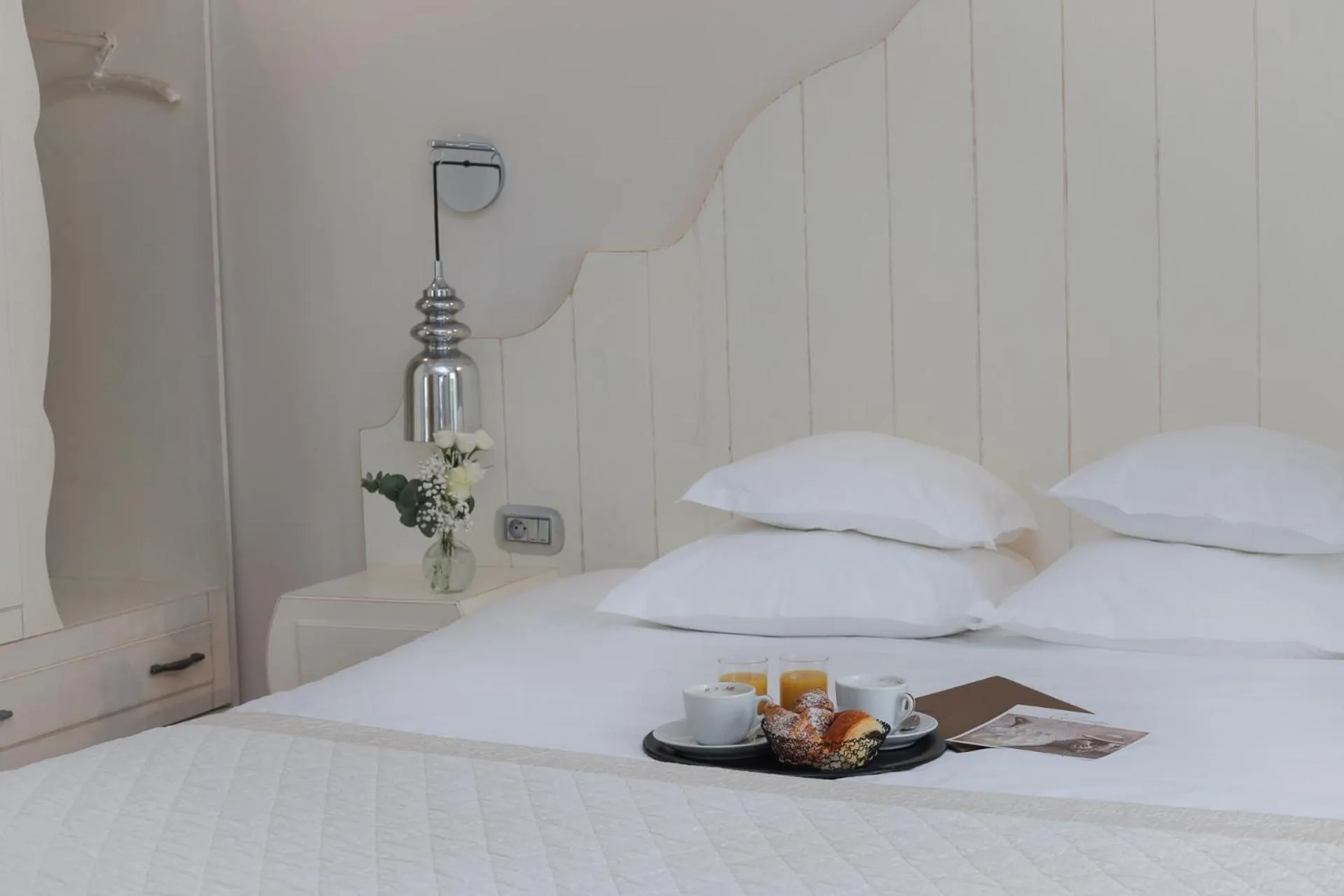 Bed in Hôtel Eze Hermitage