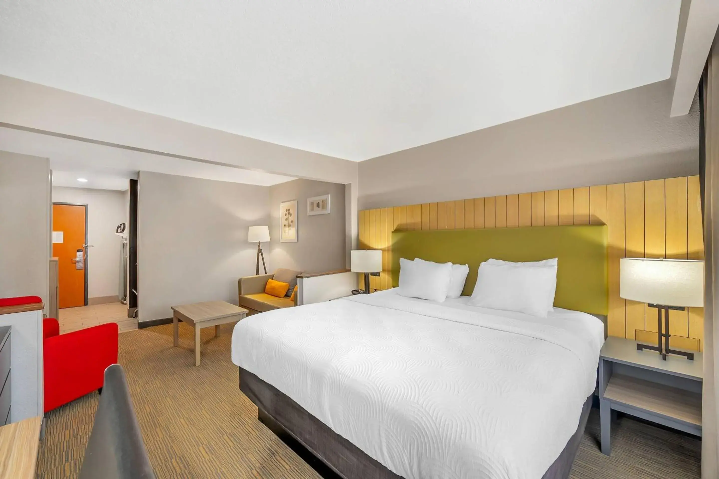 Bedroom, Bed in Country Inn & Suites by Radisson, Fairview Heights, IL Bedroom, Bed in Country Inn & Suites by Radisson, Fairview Heights, IL